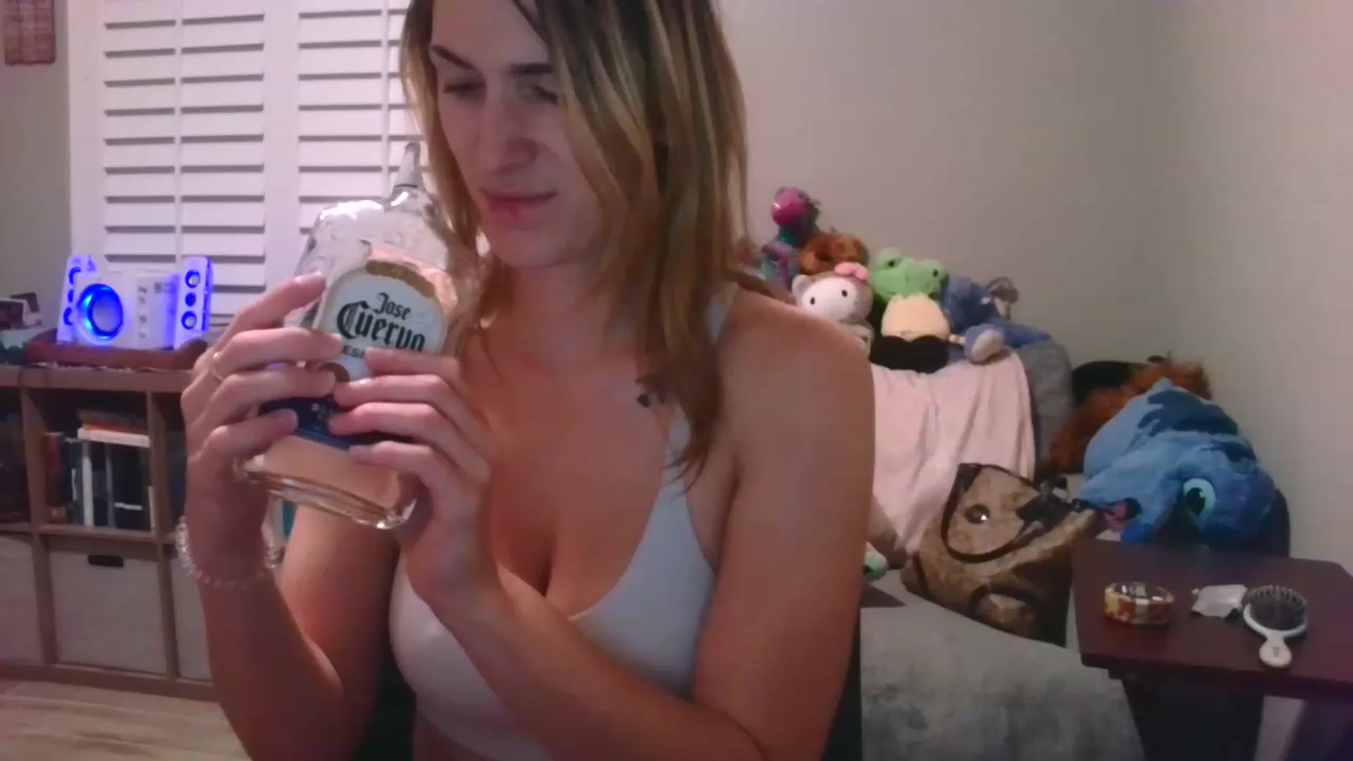 Gallery image thumbnail from HelloVenus1's myfreecams stream on, 07/15/2023, 07:48 image 19 of 20