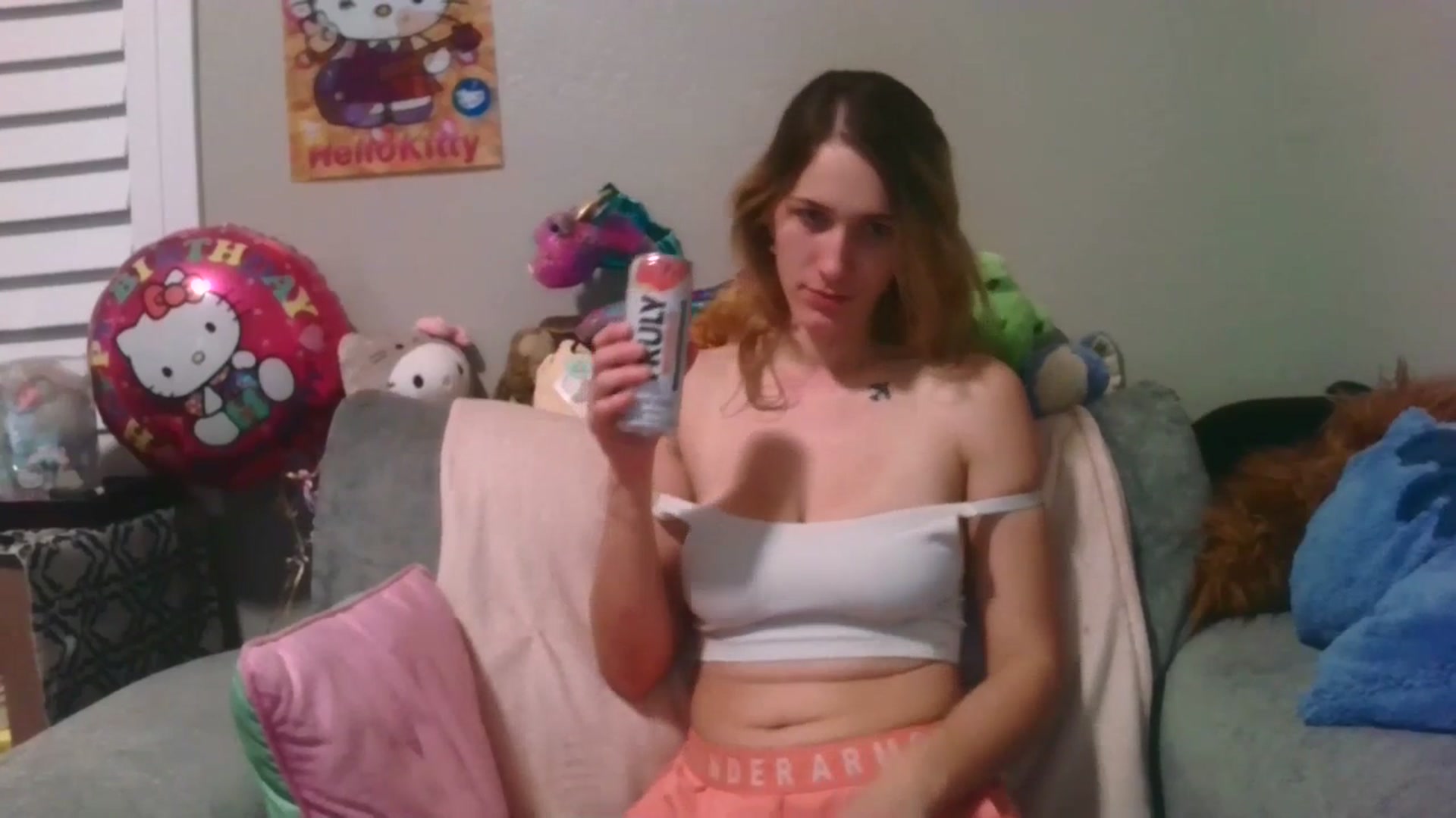 Gallery image thumbnail from HelloVenus1's myfreecams stream on, 07/16/2023, 08:57 image 3 of 20