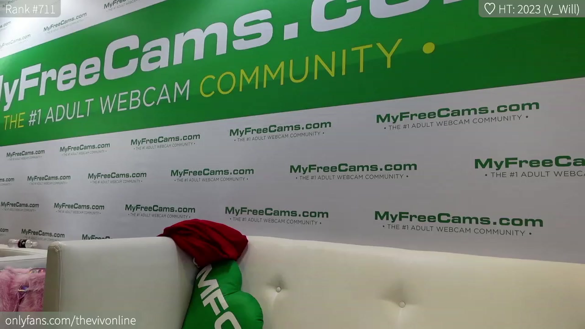 Gallery image thumbnail from HelloViv's myfreecams stream on, 01/06/2023, 01:51 image 2 of 20
