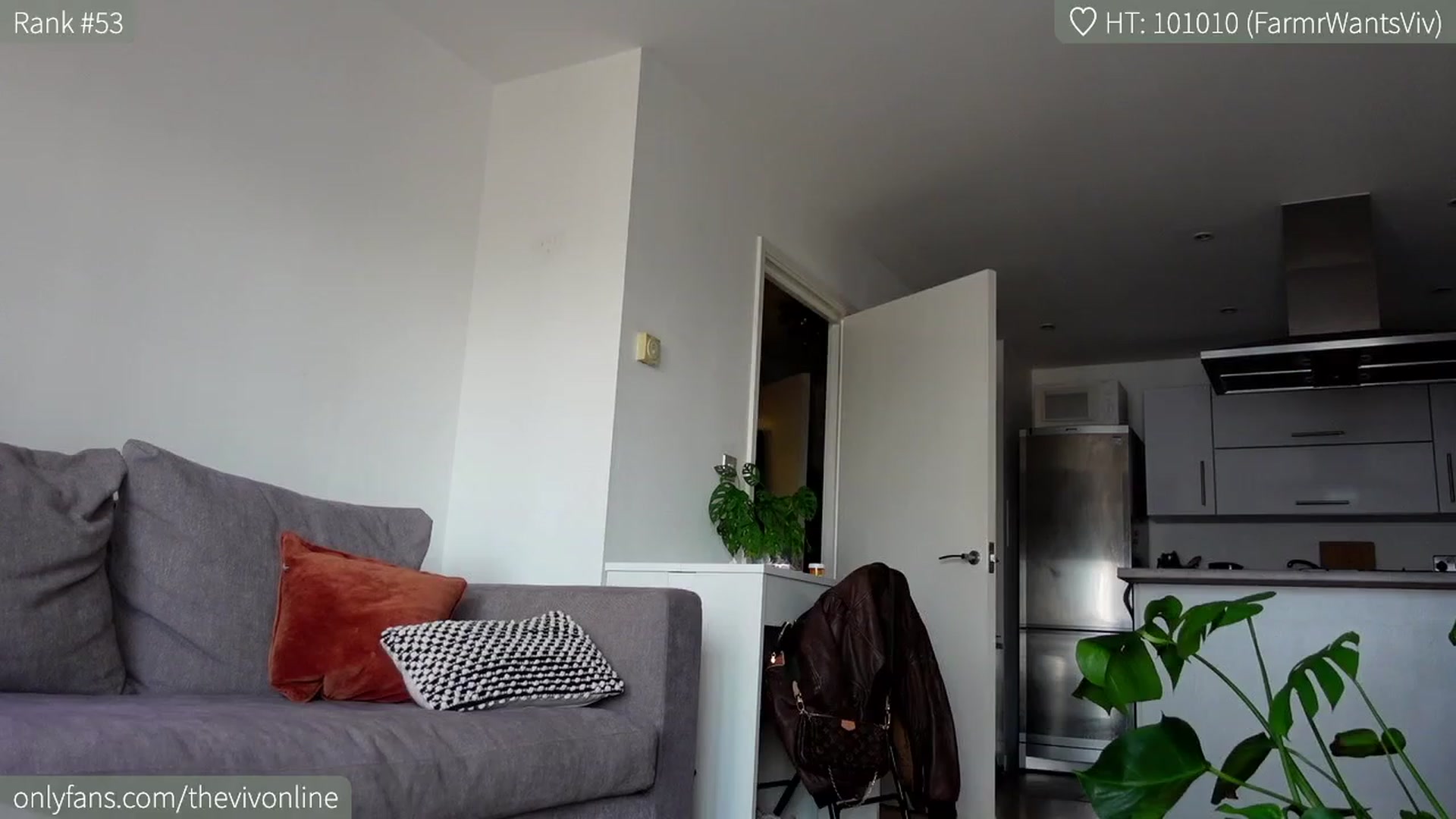 Gallery image thumbnail from HelloViv's myfreecams stream on, 01/21/2023, 17:31 image 8 of 20