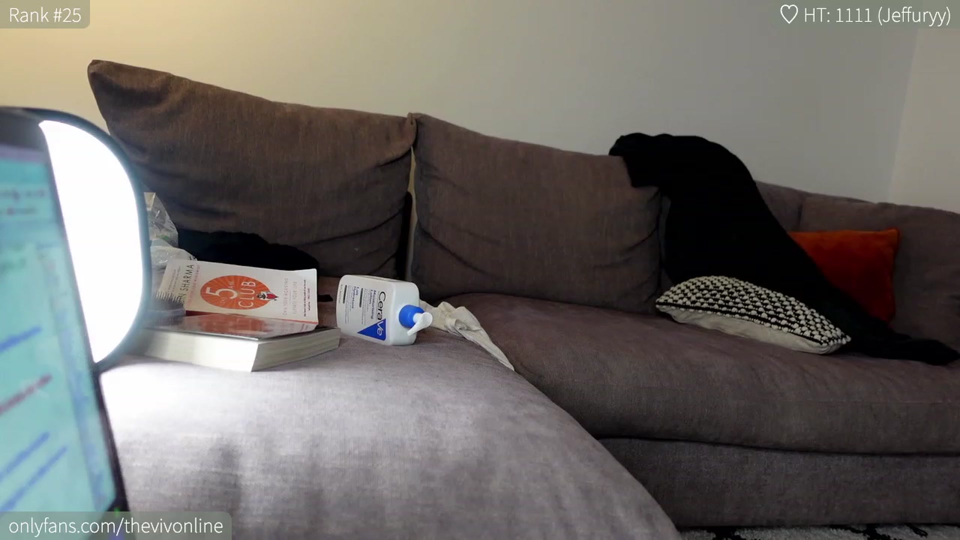 Gallery image thumbnail from HelloViv's myfreecams stream on, 02/01/2023, 20:19 image 14 of 20
