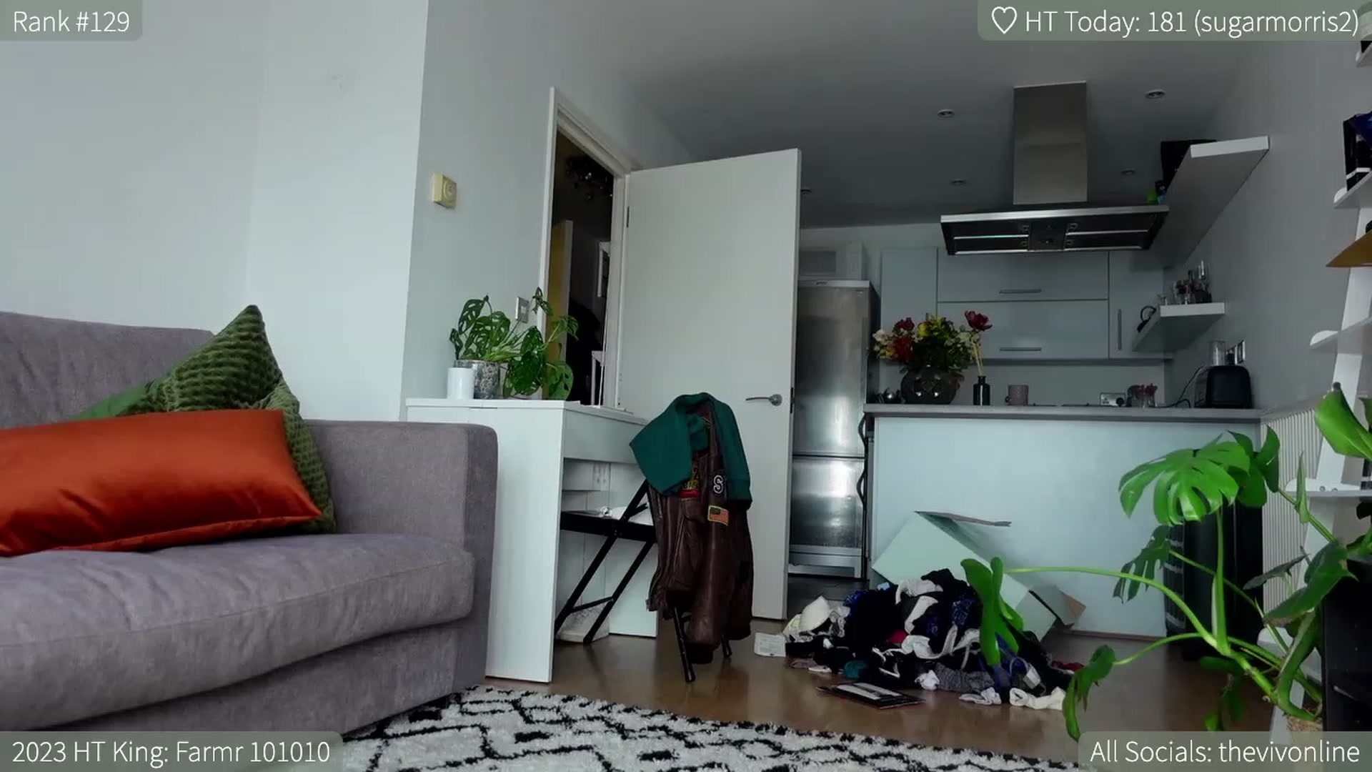 Gallery image thumbnail from HelloViv's myfreecams stream on, 03/05/2023, 14:19 image 9 of 20