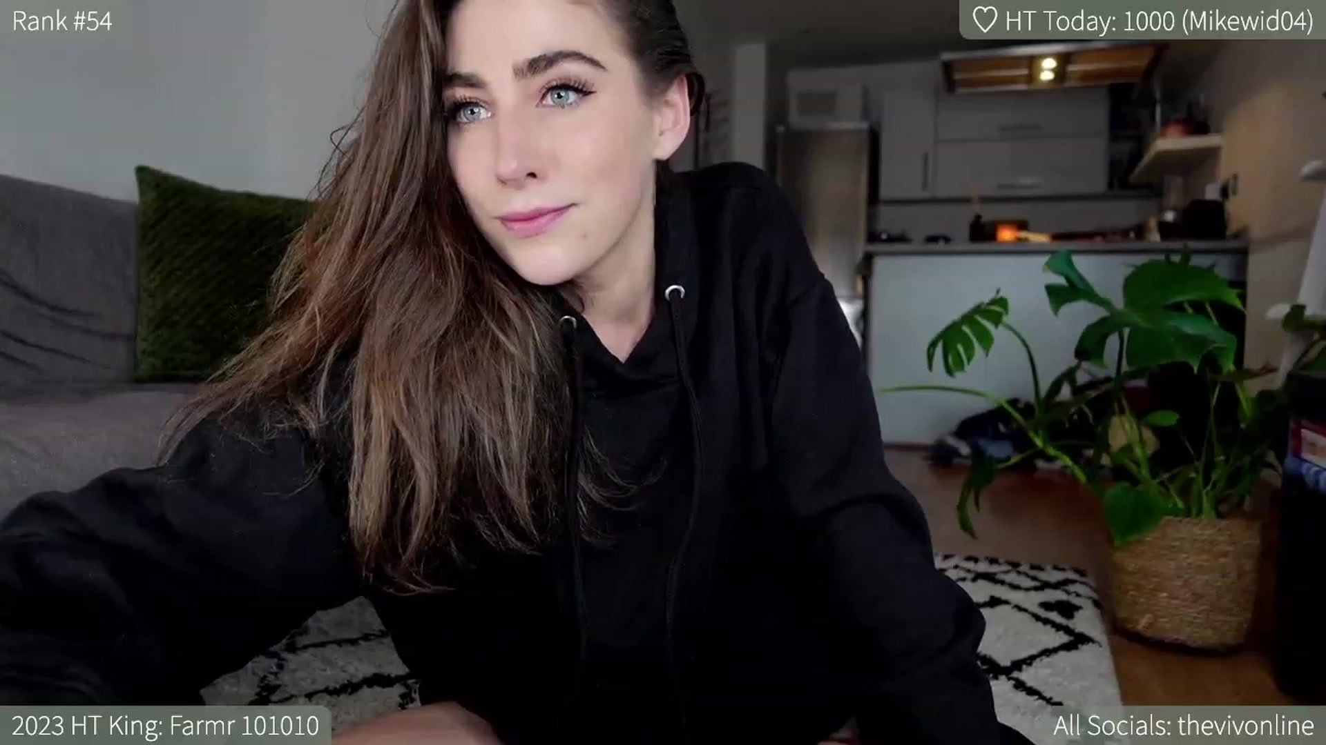 Gallery image thumbnail from HelloViv's myfreecams stream on, 03/08/2023, 17:20 image 20 of 20
