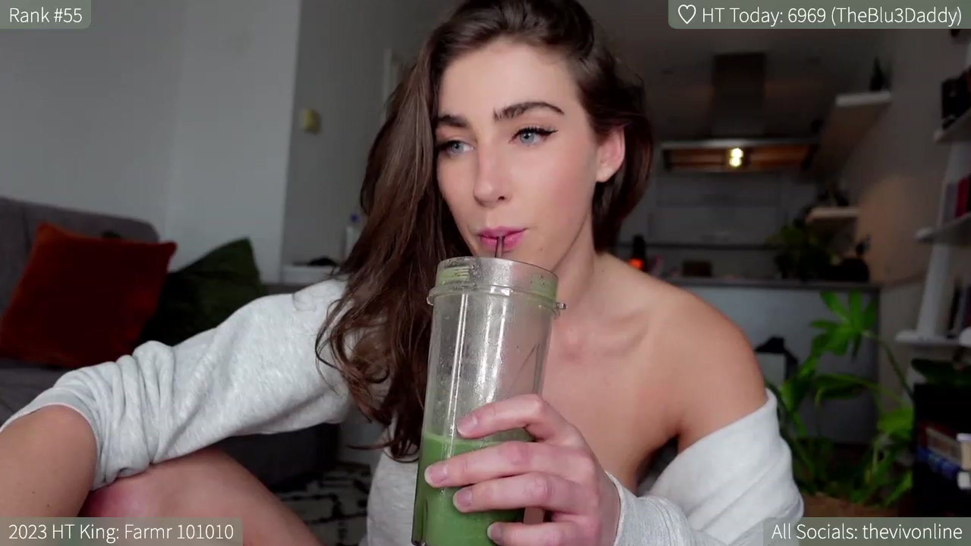 Gallery image thumbnail from HelloViv's myfreecams stream on, 03/15/2023, 16:40 image 12 of 20