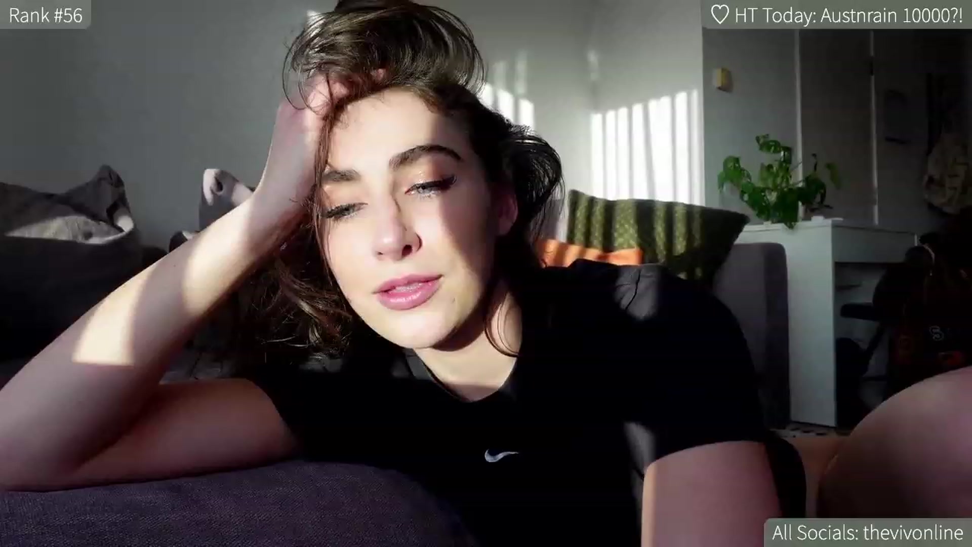 Gallery image thumbnail from HelloViv's myfreecams stream on, 03/21/2023, 19:33 image 3 of 20