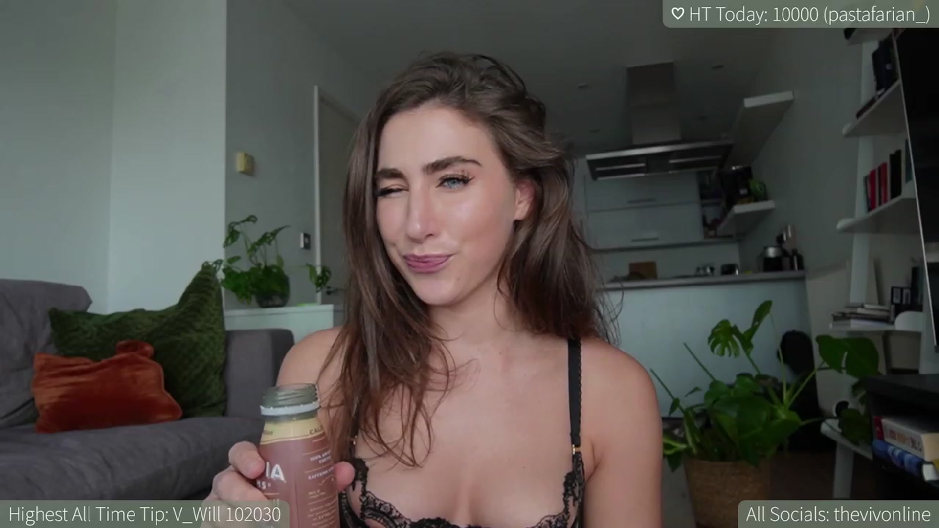 Gallery image thumbnail from HelloViv's myfreecams stream on, 05/09/2023, 15:01 image 8 of 20