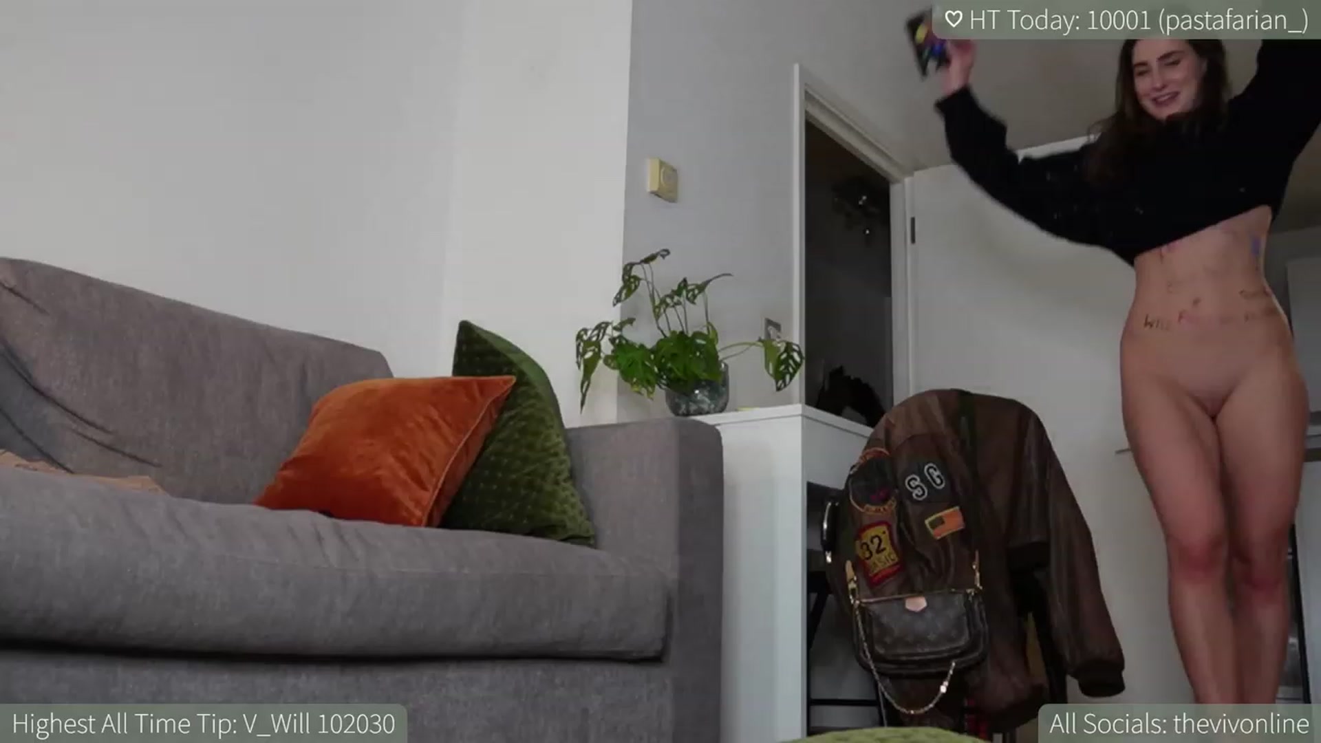 Gallery image thumbnail from HelloViv's myfreecams stream on, 05/09/2023, 23:34 image 4 of 20