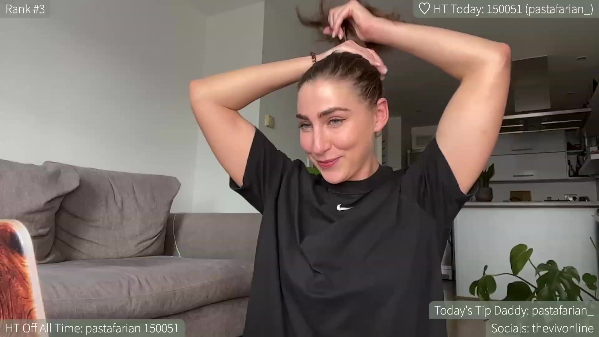 Gallery image thumbnail from HelloViv's myfreecams stream on, 07/10/2023, 18:28 image 7 of 20