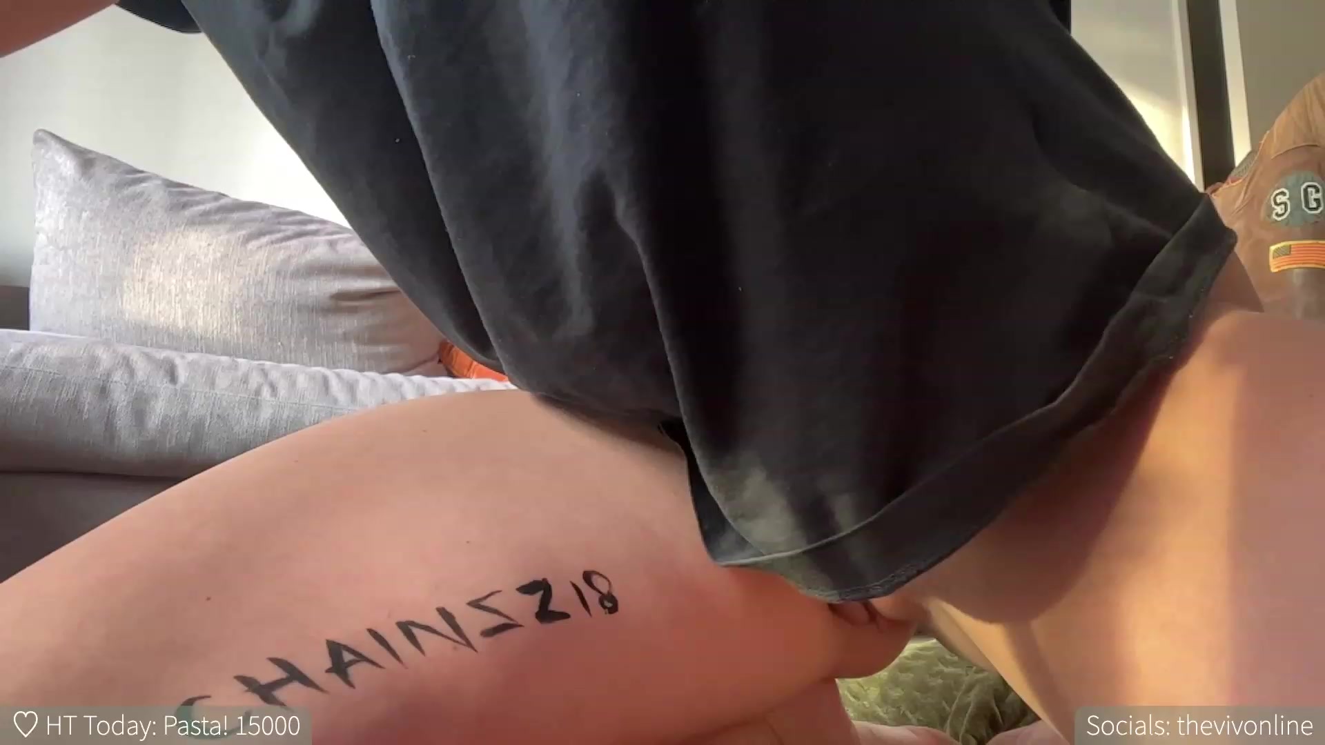 Gallery image thumbnail from HelloViv's myfreecams stream on, 08/26/2023, 18:16 image 17 of 20