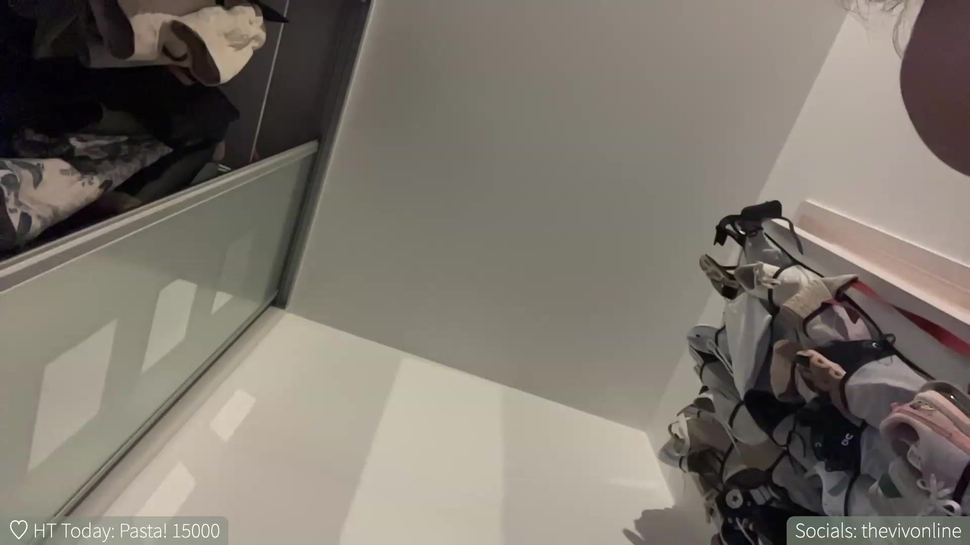 Gallery image thumbnail from HelloViv's myfreecams stream on, 08/26/2023, 20:12 image 15 of 20