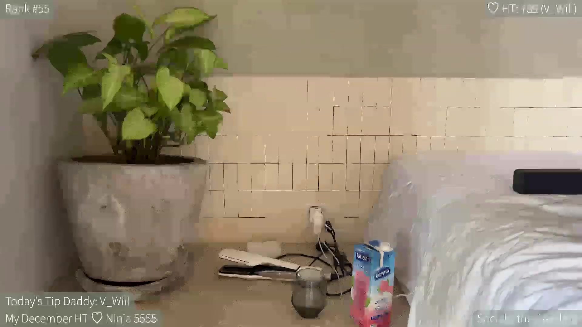 Gallery image thumbnail from HelloViv's myfreecams stream on, 12/16/2023, 07:15 image 15 of 20