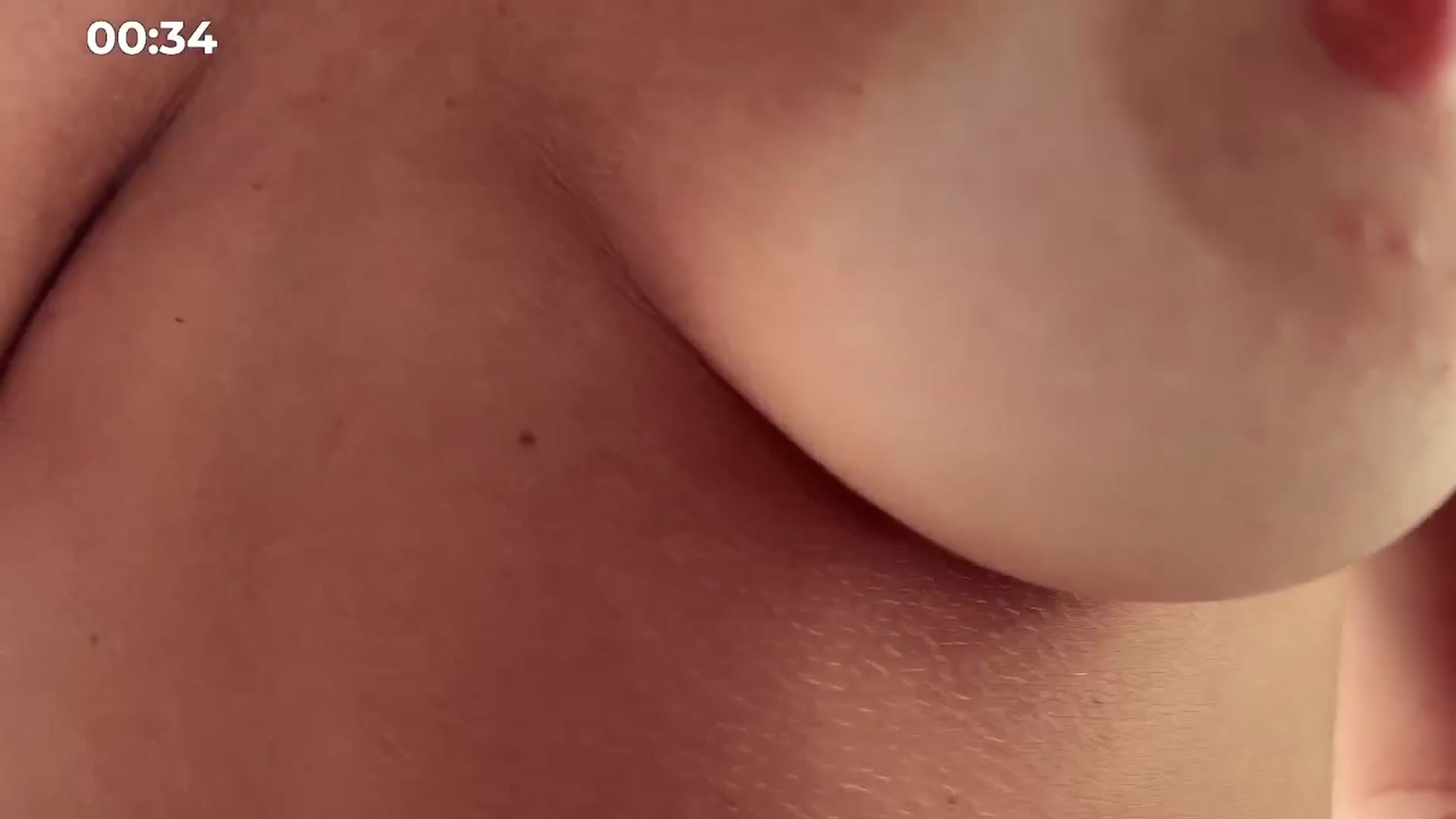 Gallery image thumbnail from HelloViv's myfreecams stream on, 08/07/2025, 08:17 image 17 of 20