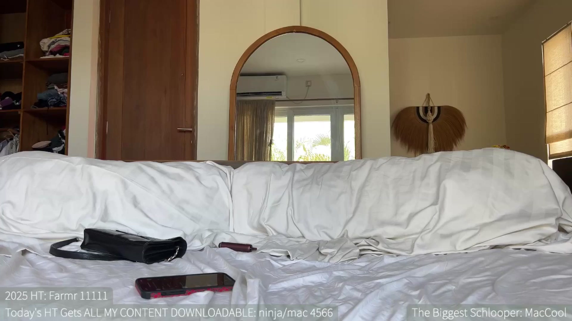 Gallery image thumbnail from HelloViv's myfreecams stream on, 10/14/2025, 07:57 image 15 of 20