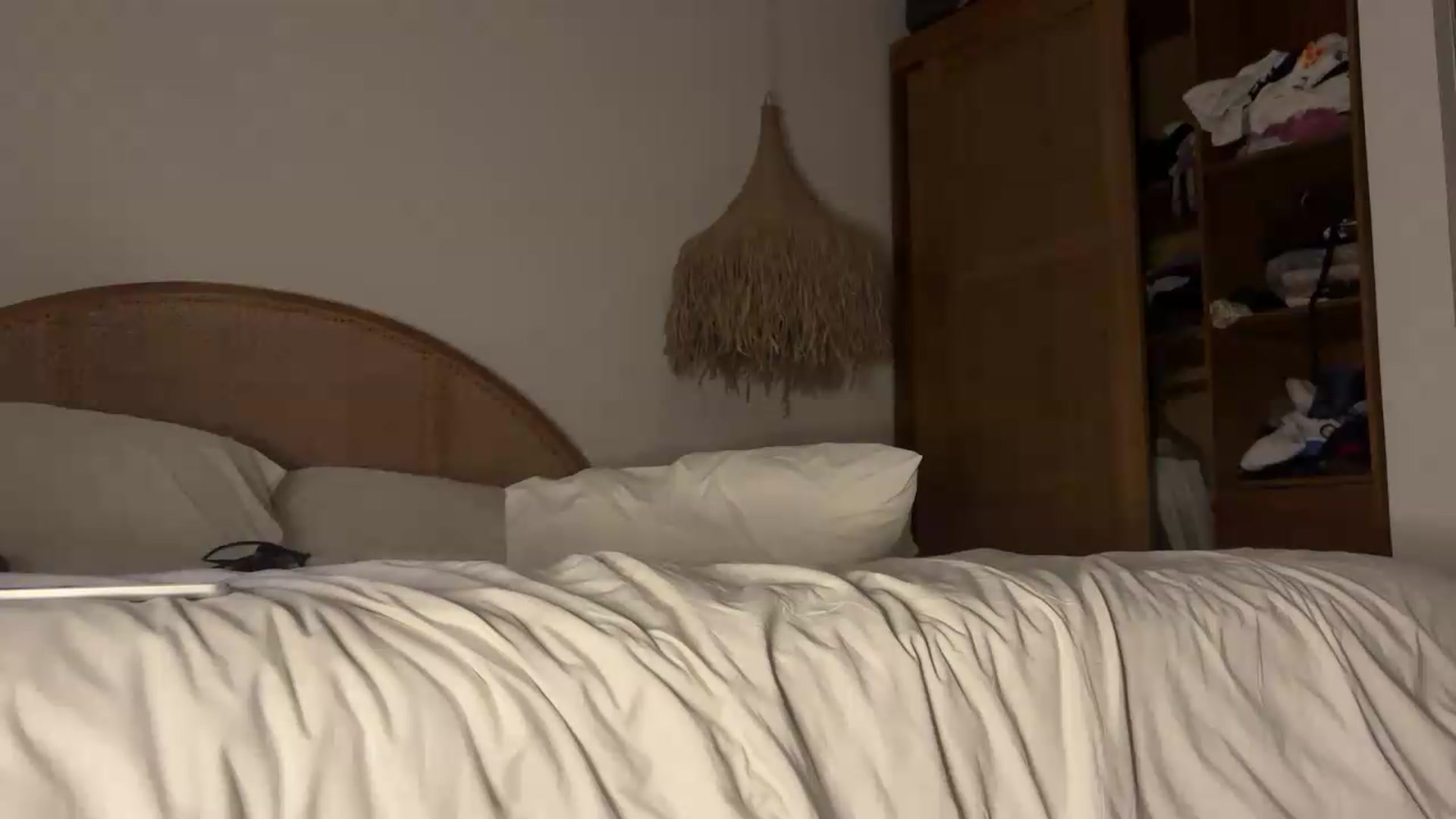 Gallery image thumbnail from HelloViv's myfreecams stream on, 05/16/2026, 22:21 image 10 of 20