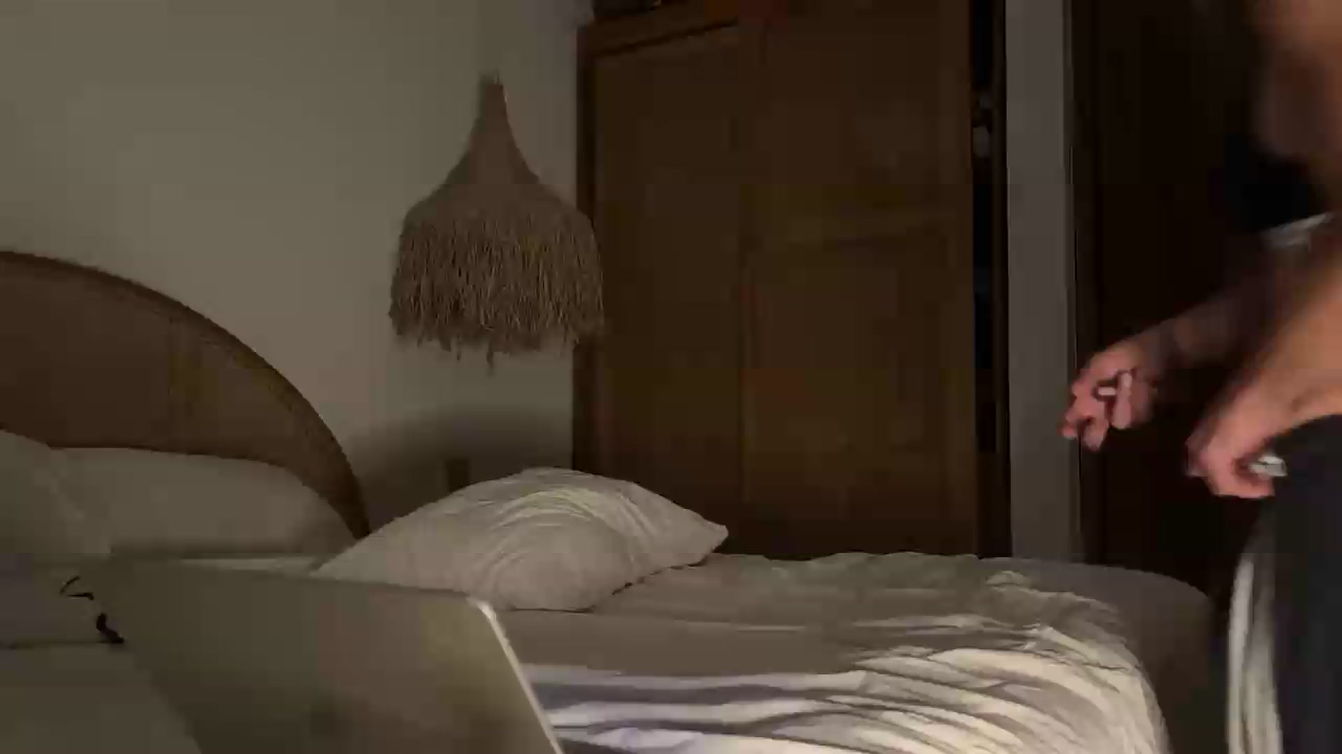 Gallery image thumbnail from HelloViv's myfreecams stream on, 05/16/2026, 22:21 image 15 of 20