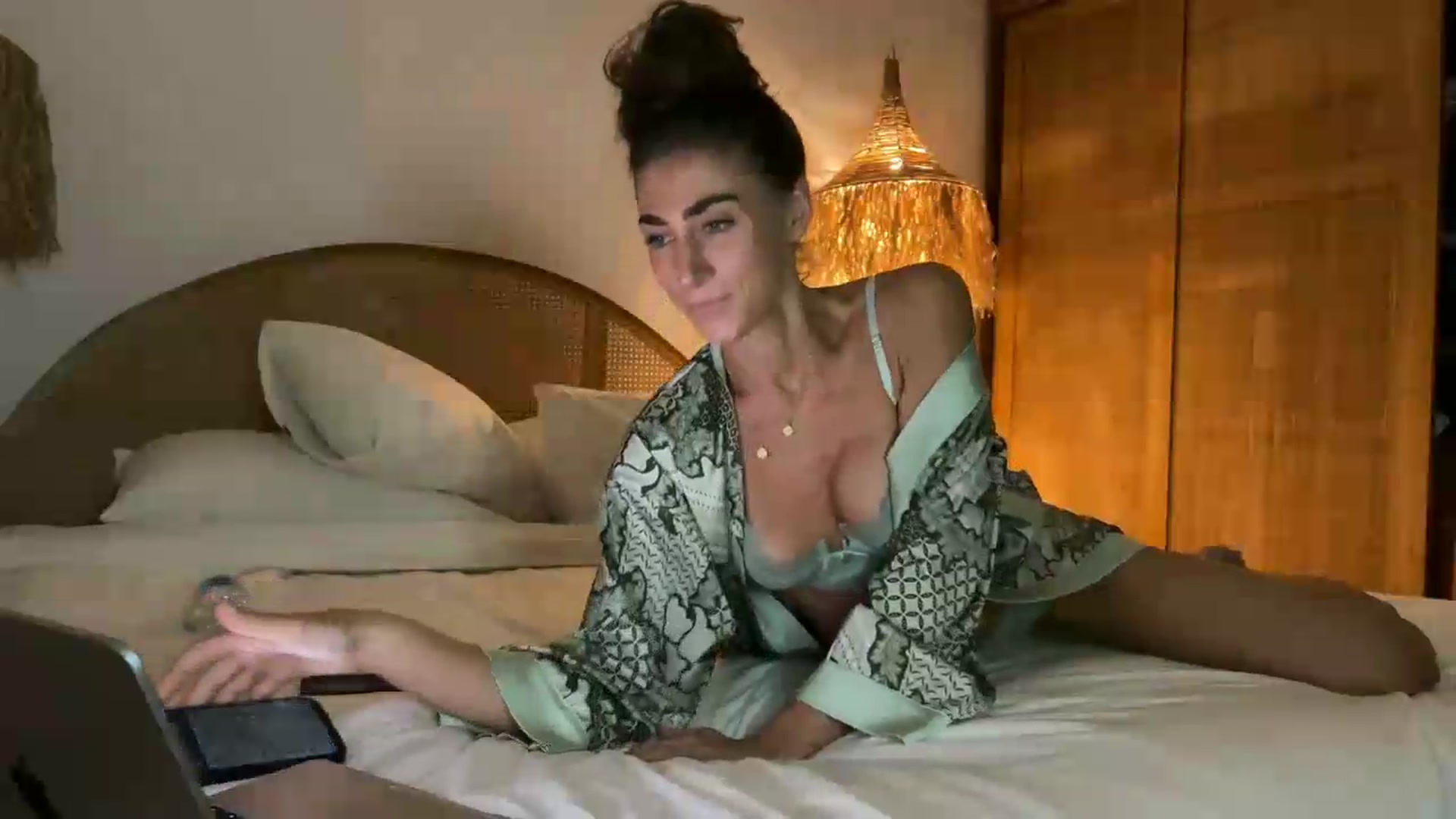 Gallery image thumbnail from HelloViv's myfreecams stream on, 05/18/2026, 12:07 image 5 of 20