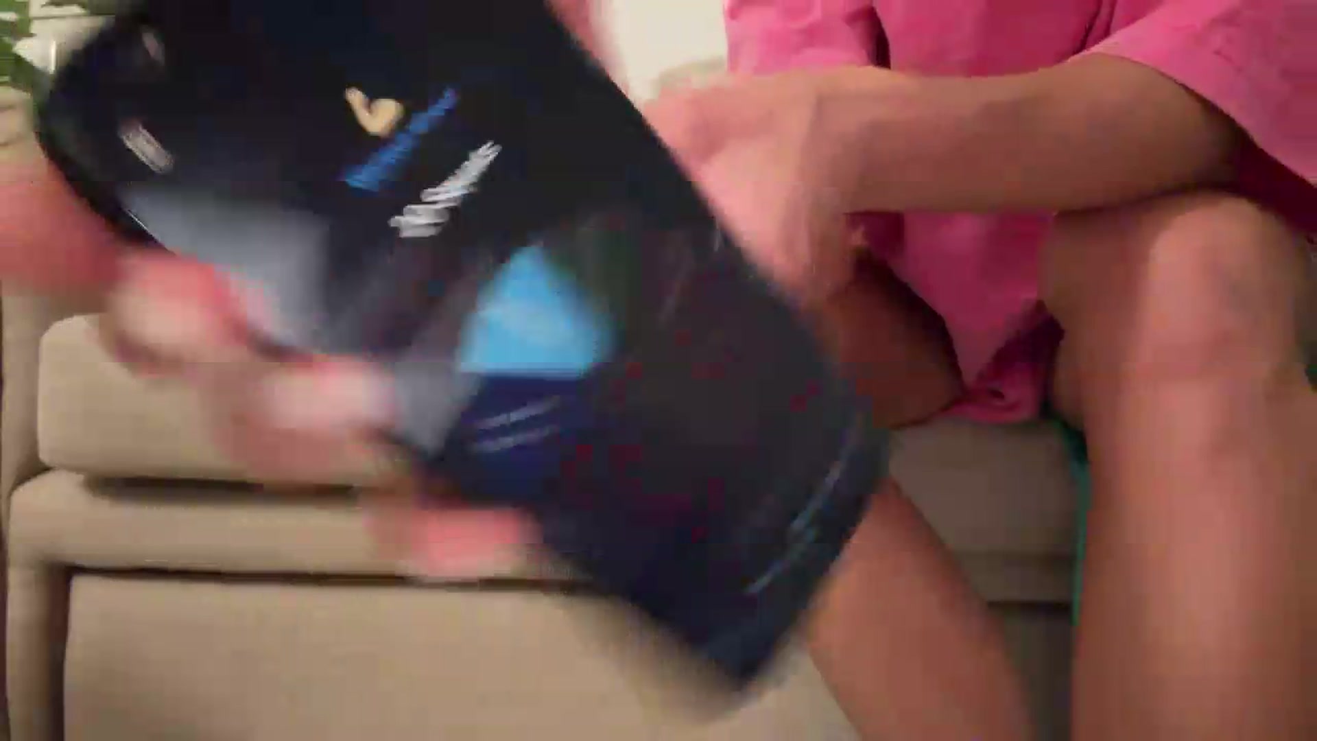 Gallery image thumbnail from HelloViv's myfreecams stream on, 07/28/2026, 20:51 image 18 of 20