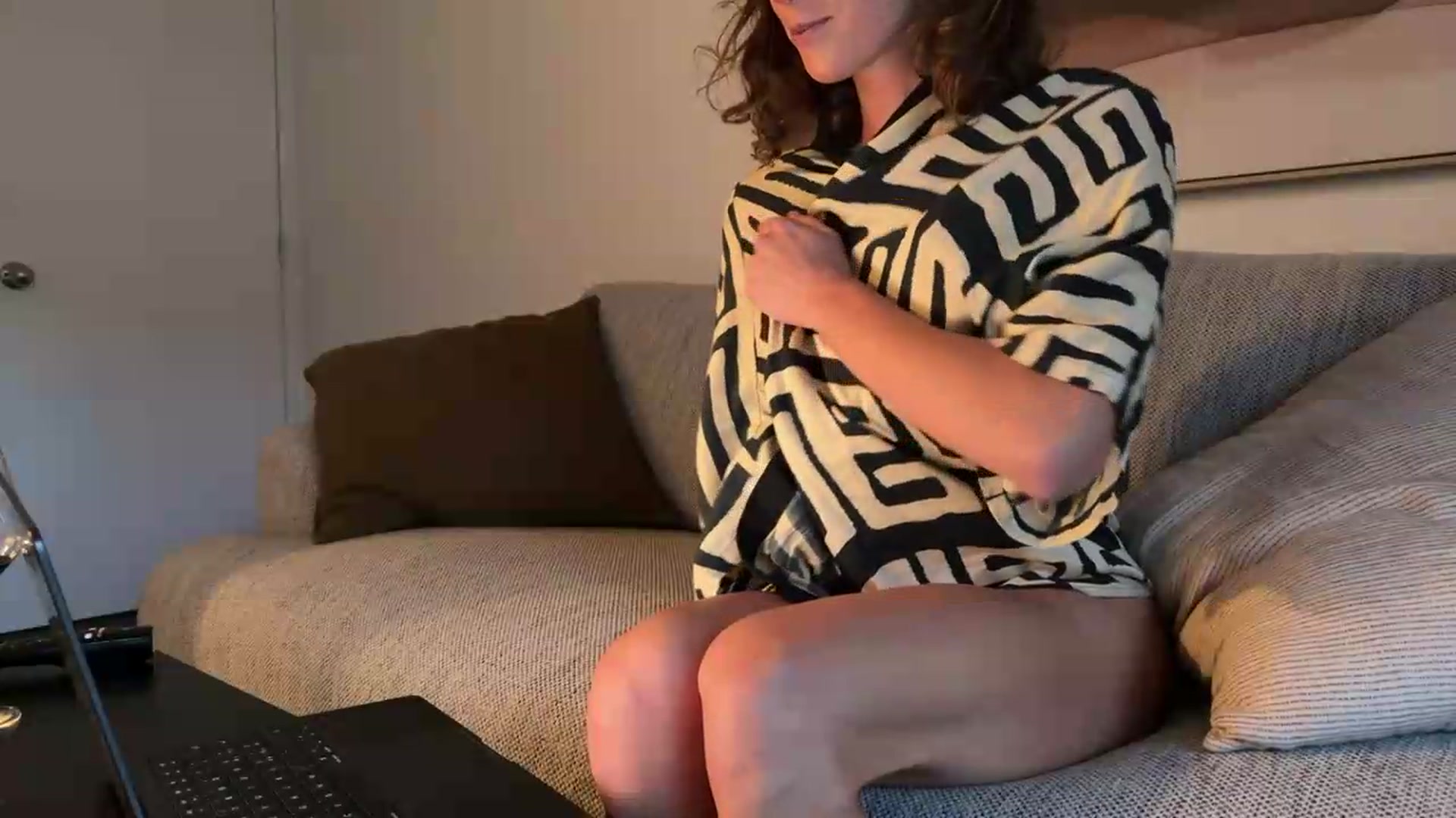 Gallery image thumbnail from HelloViv's myfreecams stream on, 08/31/2026, 06:36 image 3 of 20