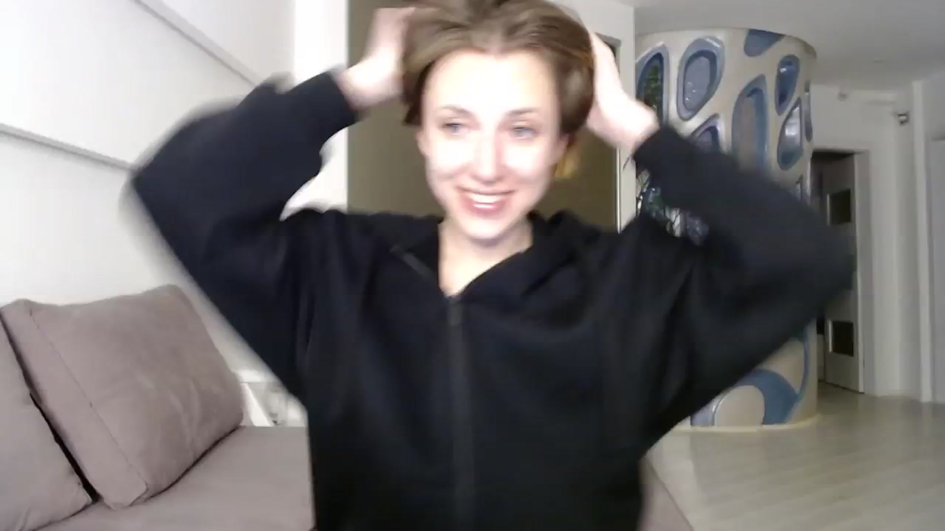 Gallery image thumbnail from Hello_Kate's myfreecams stream on, 03/18/2024, 19:31 image 14 of 20