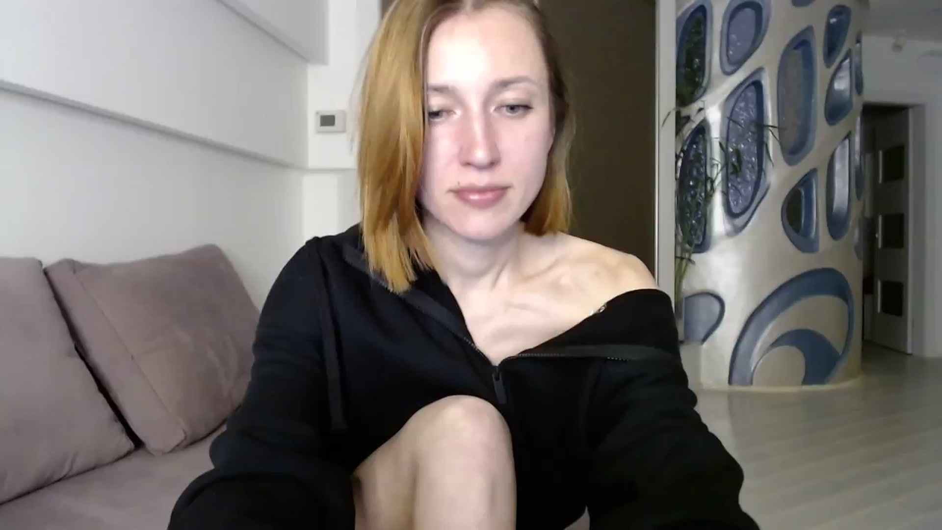 Gallery image thumbnail from Hello_Kate's myfreecams stream on, 03/18/2024, 19:31 image 2 of 20