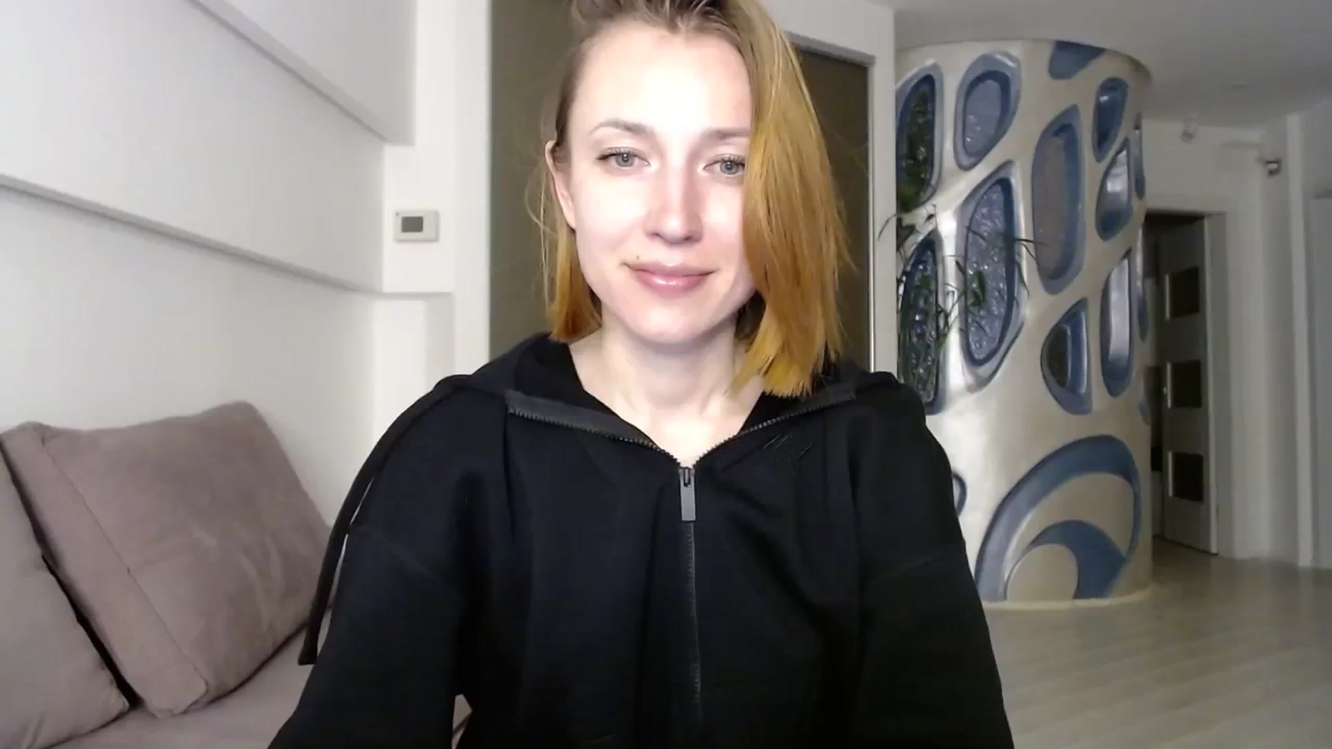 Gallery image thumbnail from Hello_Kate's myfreecams stream on, 03/18/2024, 19:31 image 12 of 20