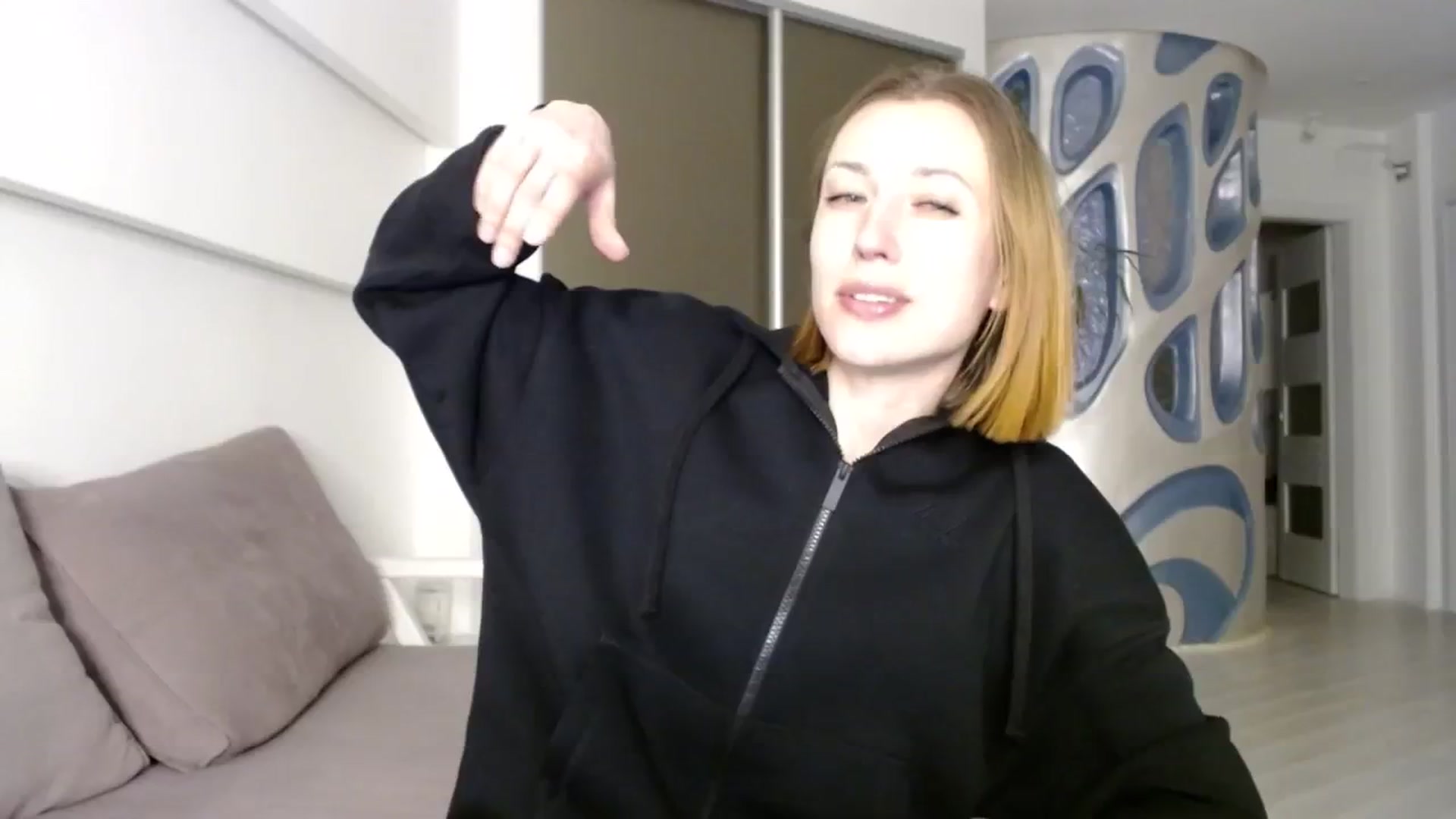 Gallery image thumbnail from Hello_Kate's myfreecams stream on, 03/18/2024, 19:31 image 19 of 20