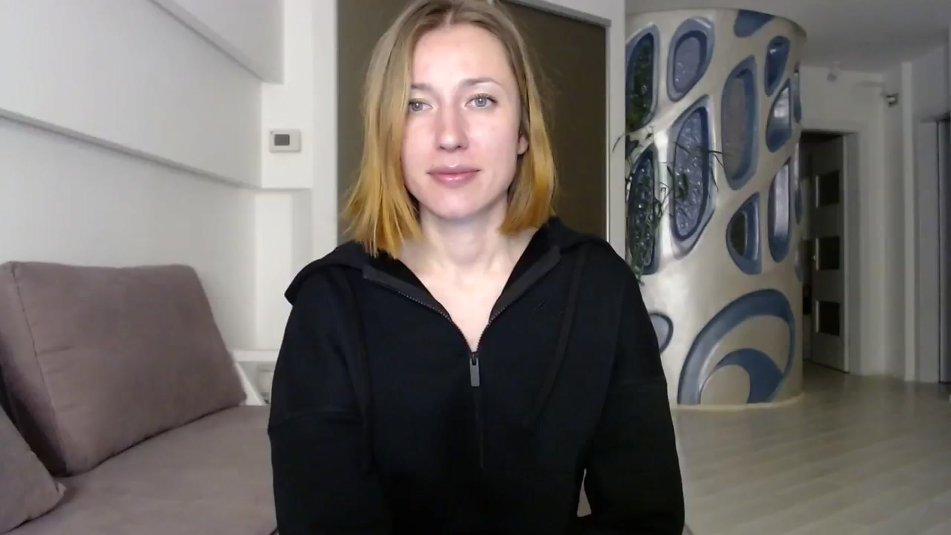 Gallery image thumbnail from Hello_Kate's myfreecams stream on, 03/19/2024, 18:32 image 7 of 20