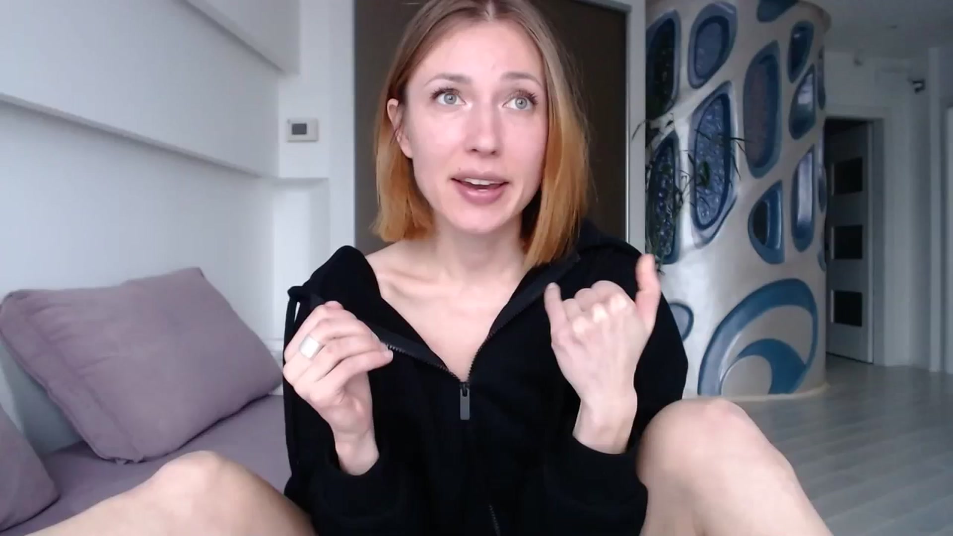 Gallery image thumbnail from Hello_Kate's myfreecams stream on, 03/24/2024, 17:00 image 7 of 20