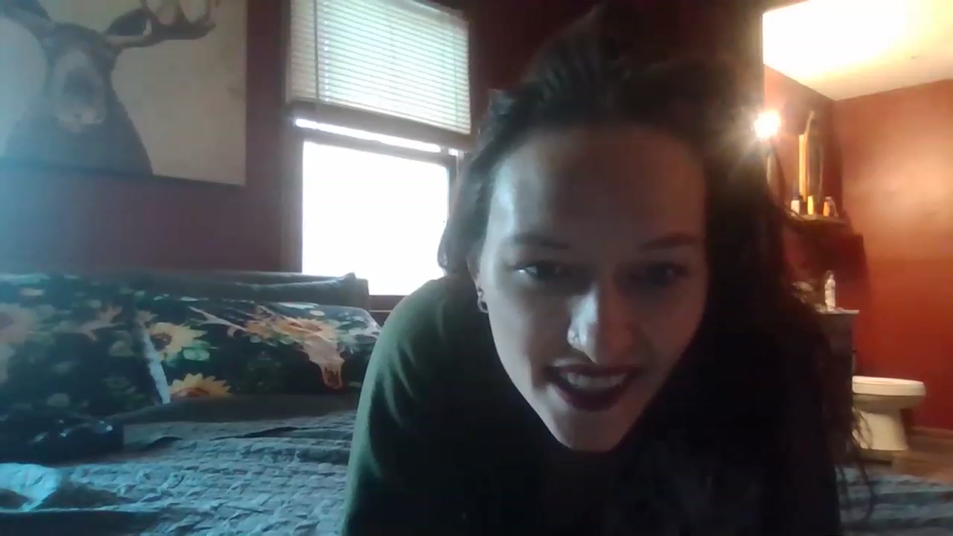 Gallery image thumbnail from HellzVixxxen's myfreecams stream on, 11/18/2022, 13:20 image 13 of 20