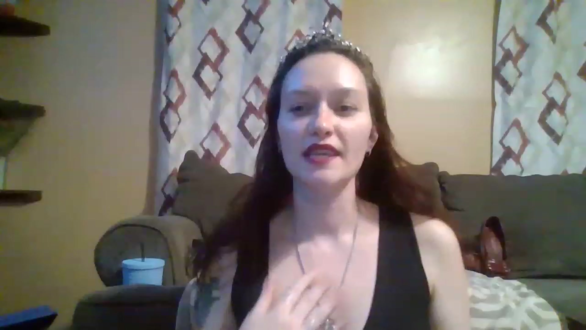 Gallery image thumbnail from HellzVixxxen's myfreecams stream on, 11/19/2022, 01:52 image 5 of 20