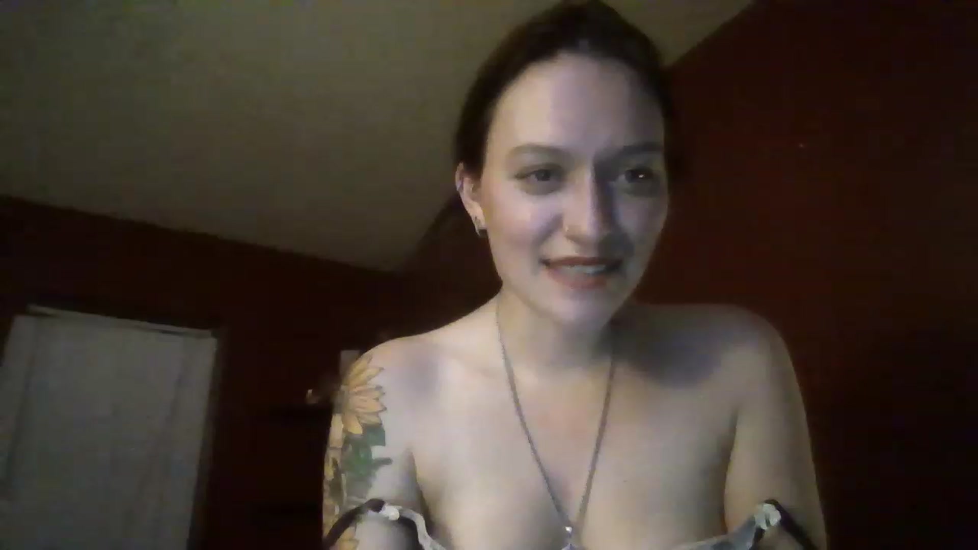 Gallery image thumbnail from HellzVixxxen's myfreecams stream on, 11/20/2022, 03:27 image 17 of 20