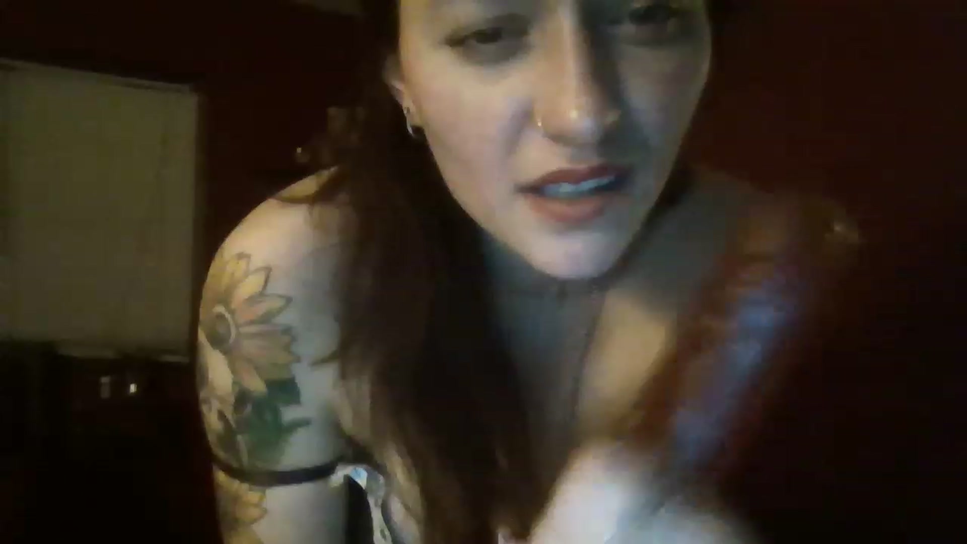 Gallery image thumbnail from HellzVixxxen's myfreecams stream on, 11/20/2022, 03:27 image 19 of 20