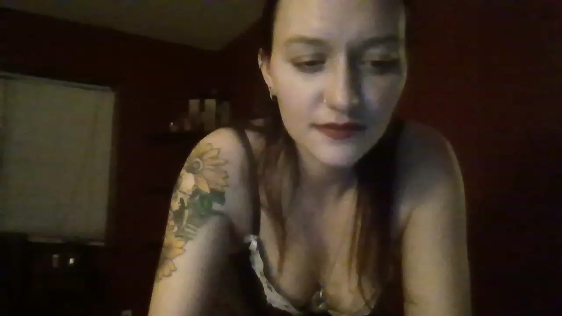 Gallery image thumbnail from HellzVixxxen's myfreecams stream on, 11/20/2022, 03:27 image 6 of 20