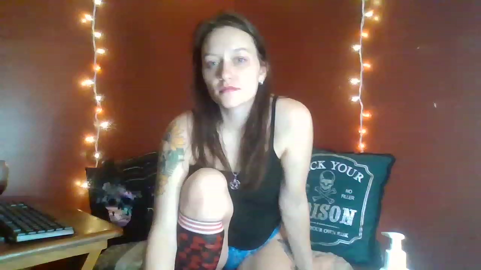 Gallery image thumbnail from HellzVixxxen's myfreecams stream on, 11/25/2022, 05:03 image 3 of 20