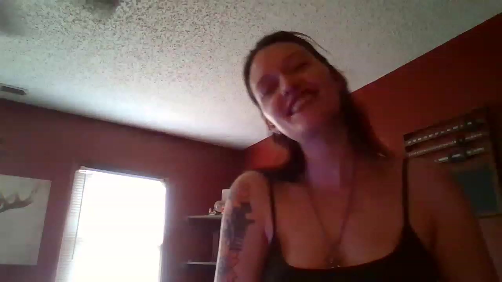 Gallery image thumbnail from HellzVixxxen's myfreecams stream on, 11/28/2022, 14:38 image 17 of 20