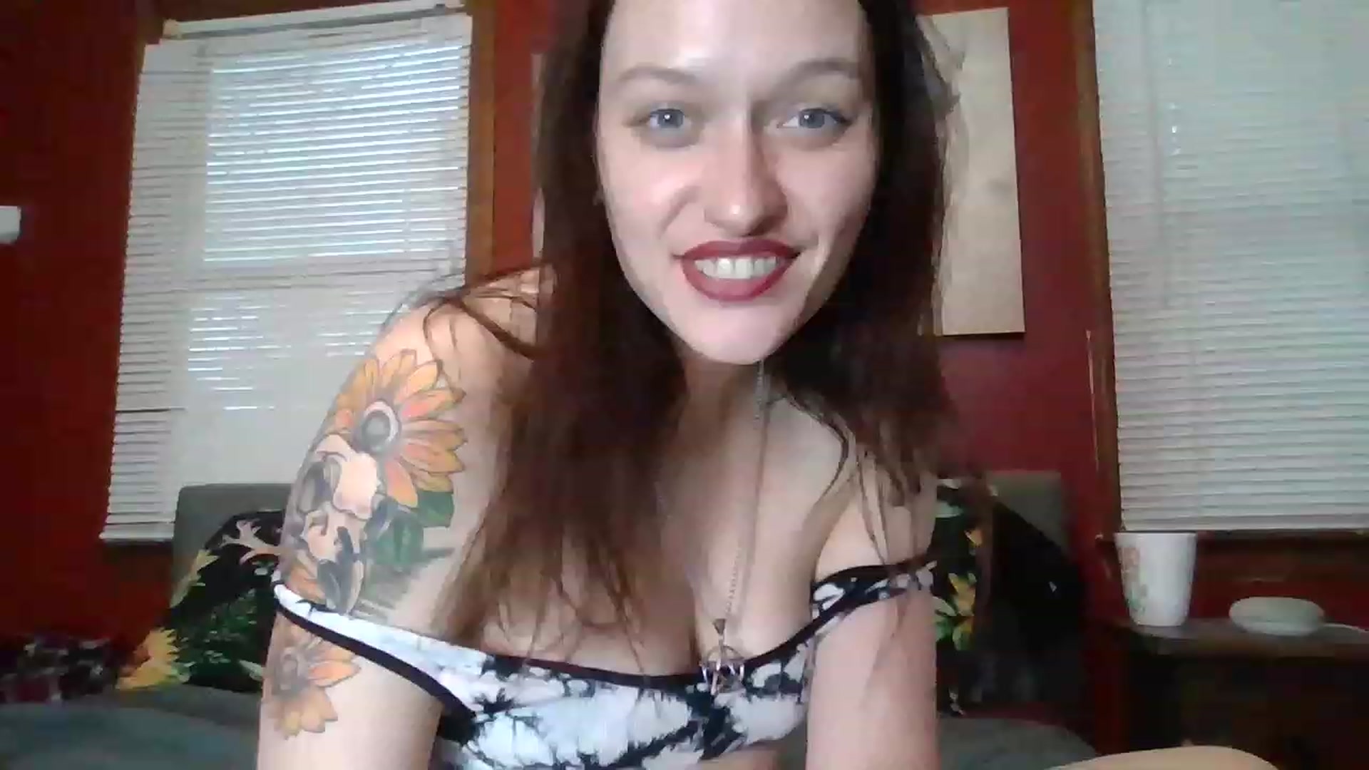 Gallery image thumbnail from HellzVixxxen's myfreecams stream on, 11/30/2022, 22:23 image 20 of 20
