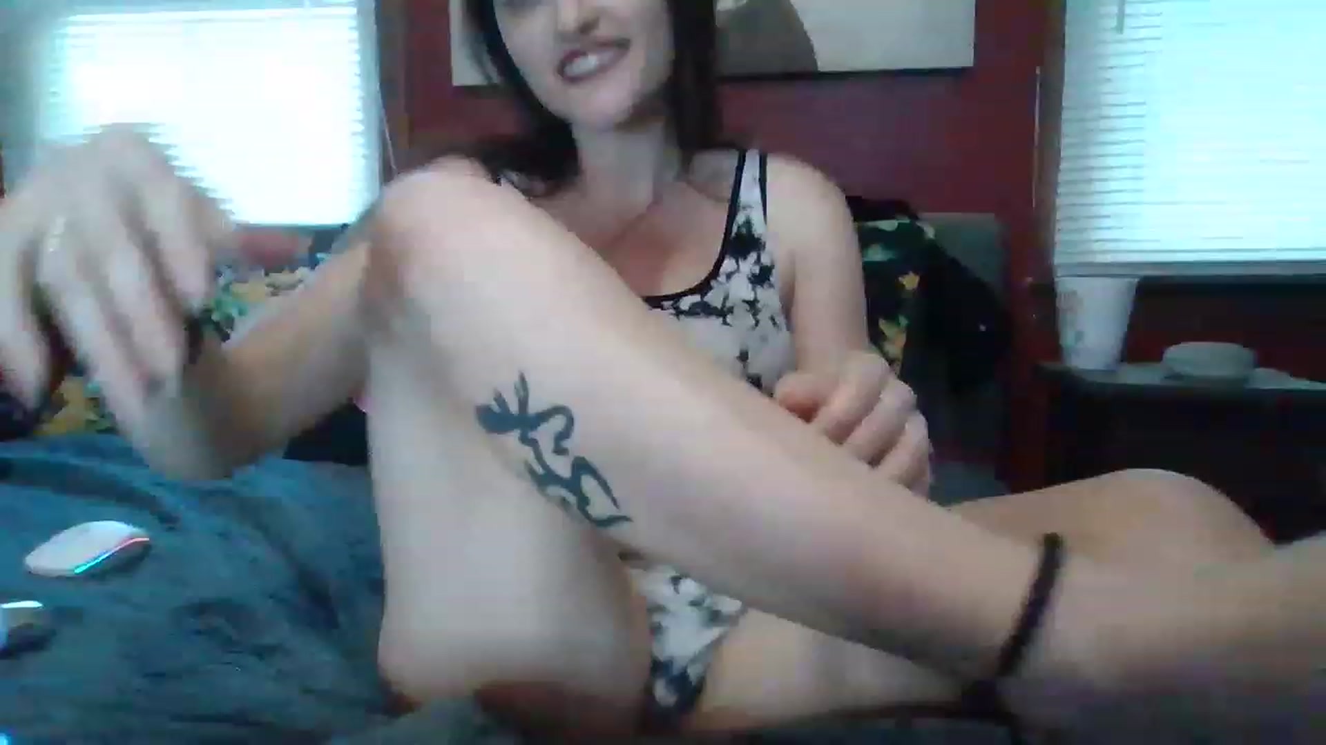 Gallery image thumbnail from HellzVixxxen's myfreecams stream on, 11/30/2022, 22:23 image 9 of 20