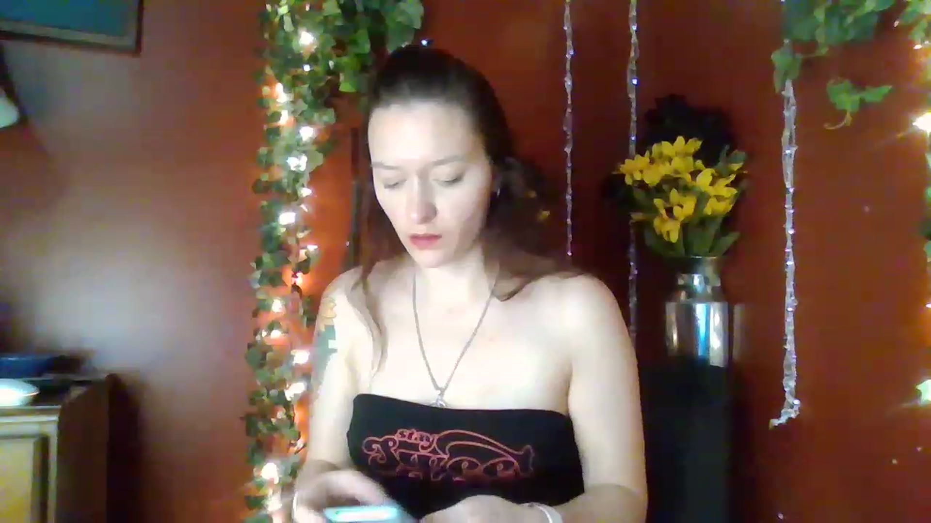 Gallery image thumbnail from HellzVixxxen's myfreecams stream on, 12/05/2022, 12:42 image 5 of 20