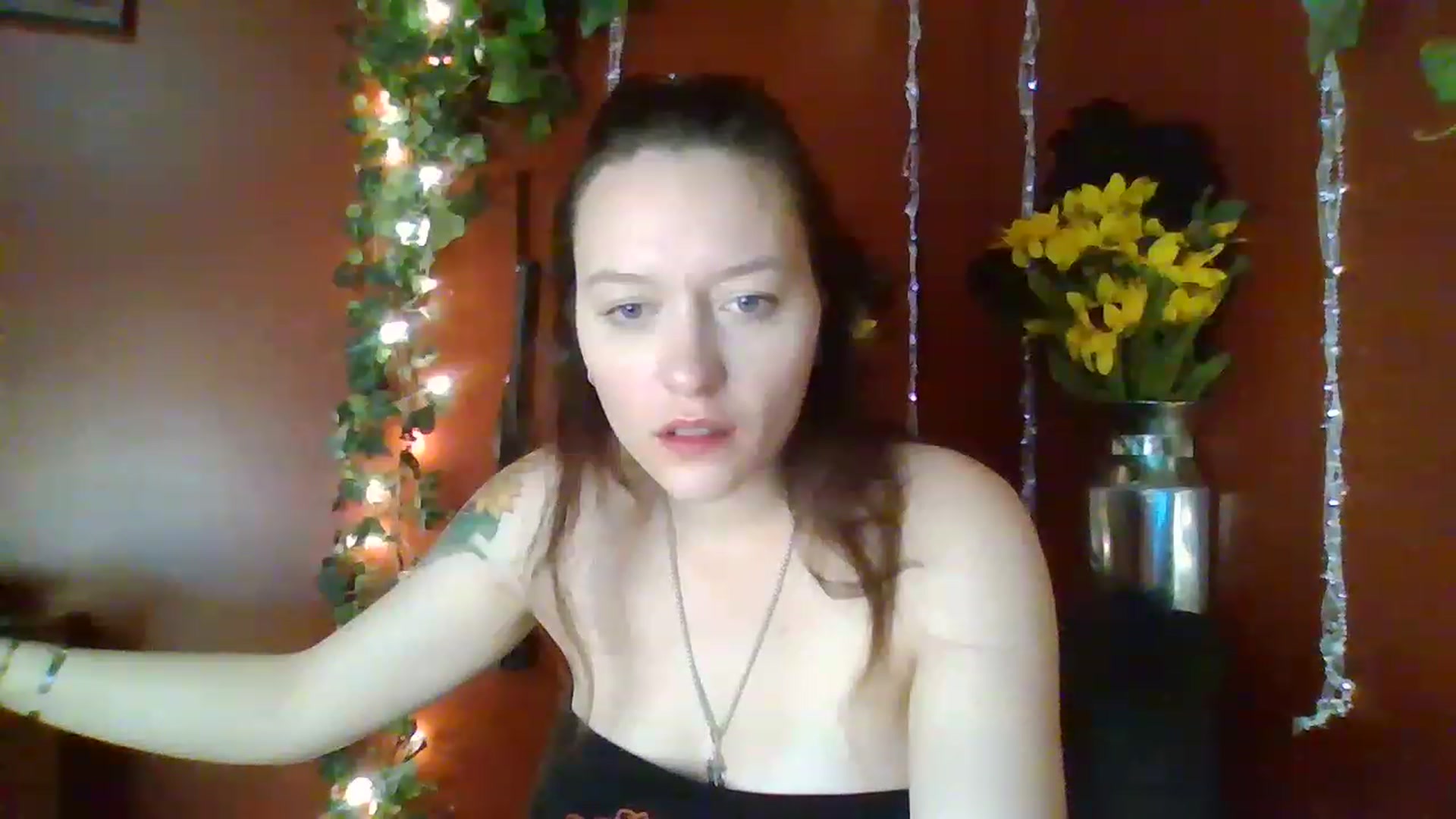 Gallery image thumbnail from HellzVixxxen's myfreecams stream on, 12/05/2022, 12:42 image 16 of 20