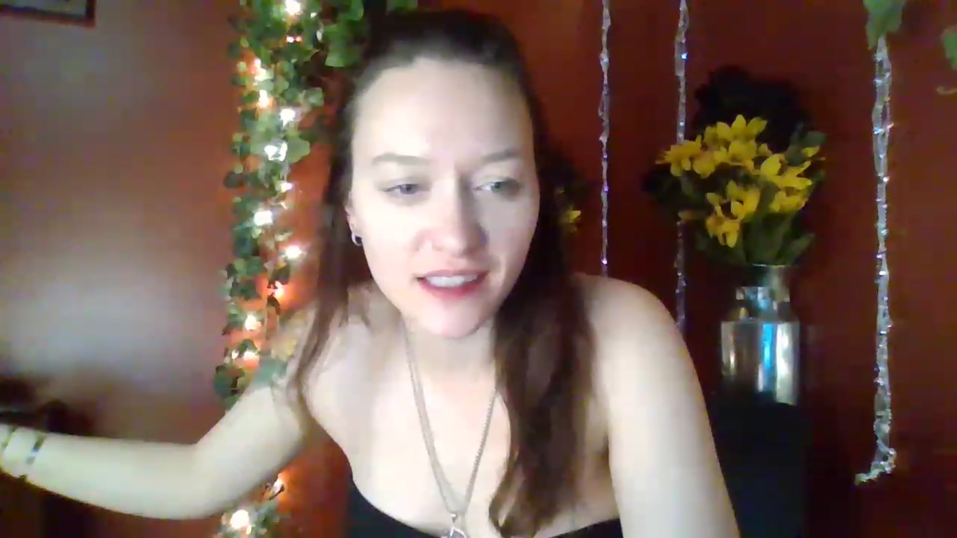 Gallery image thumbnail from HellzVixxxen's myfreecams stream on, 12/05/2022, 12:42 image 8 of 20