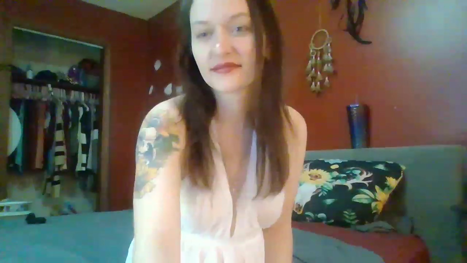 Gallery image thumbnail from HellzVixxxen's myfreecams stream on, 12/08/2022, 12:47 image 14 of 20