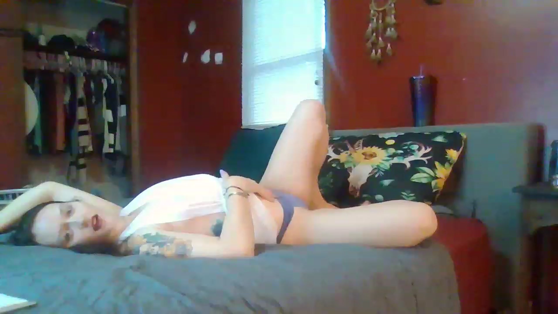 Gallery image thumbnail from HellzVixxxen's myfreecams stream on, 12/08/2022, 12:47 image 8 of 20