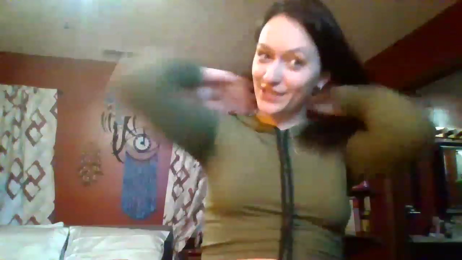 Gallery image thumbnail from HellzVixxxen's myfreecams stream on, 01/04/2023, 12:34 image 18 of 20