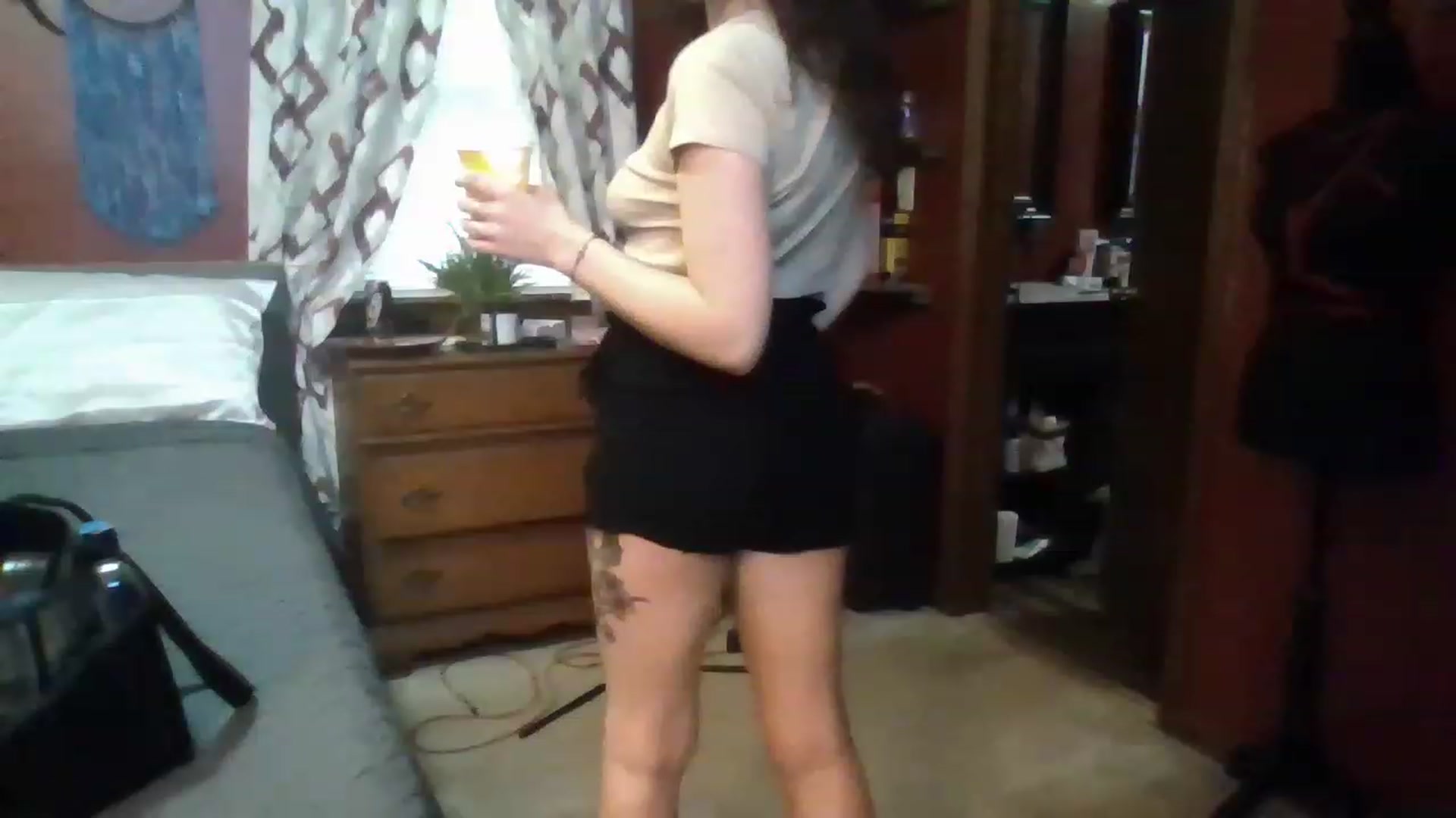 Gallery image thumbnail from HellzVixxxen's myfreecams stream on, 01/04/2023, 13:53 image 19 of 20