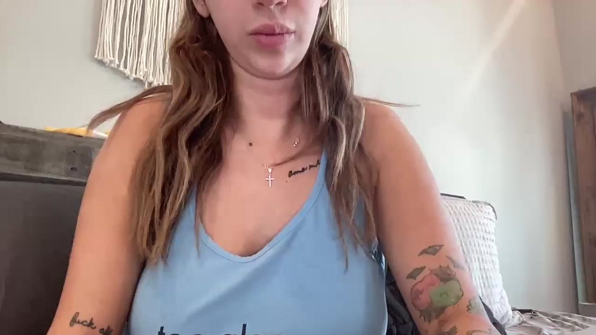 Gallery image thumbnail from Helpfulbabexo's myfreecams stream on, 03/18/2024, 15:06 image 8 of 20