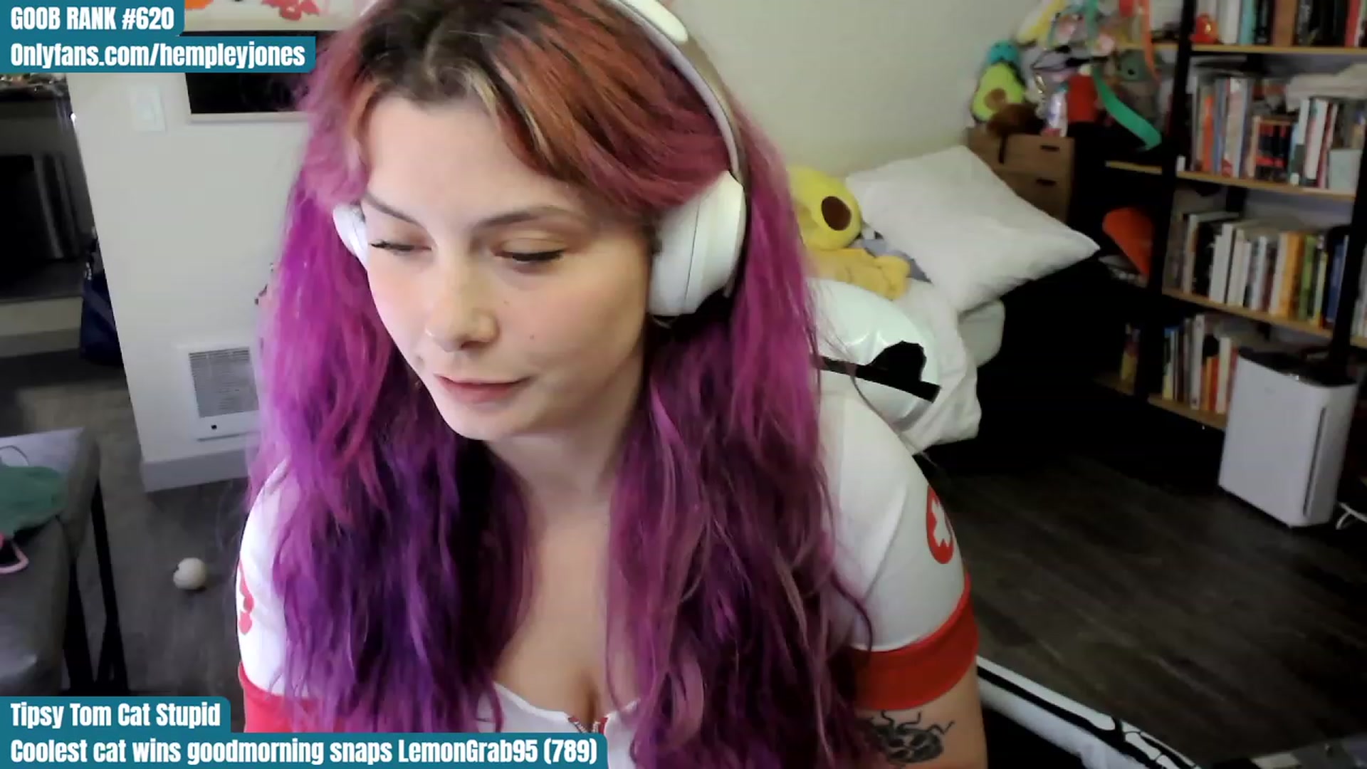 Gallery image thumbnail from Hempley's myfreecams stream on, 10/28/2023, 02:32 image 8 of 20