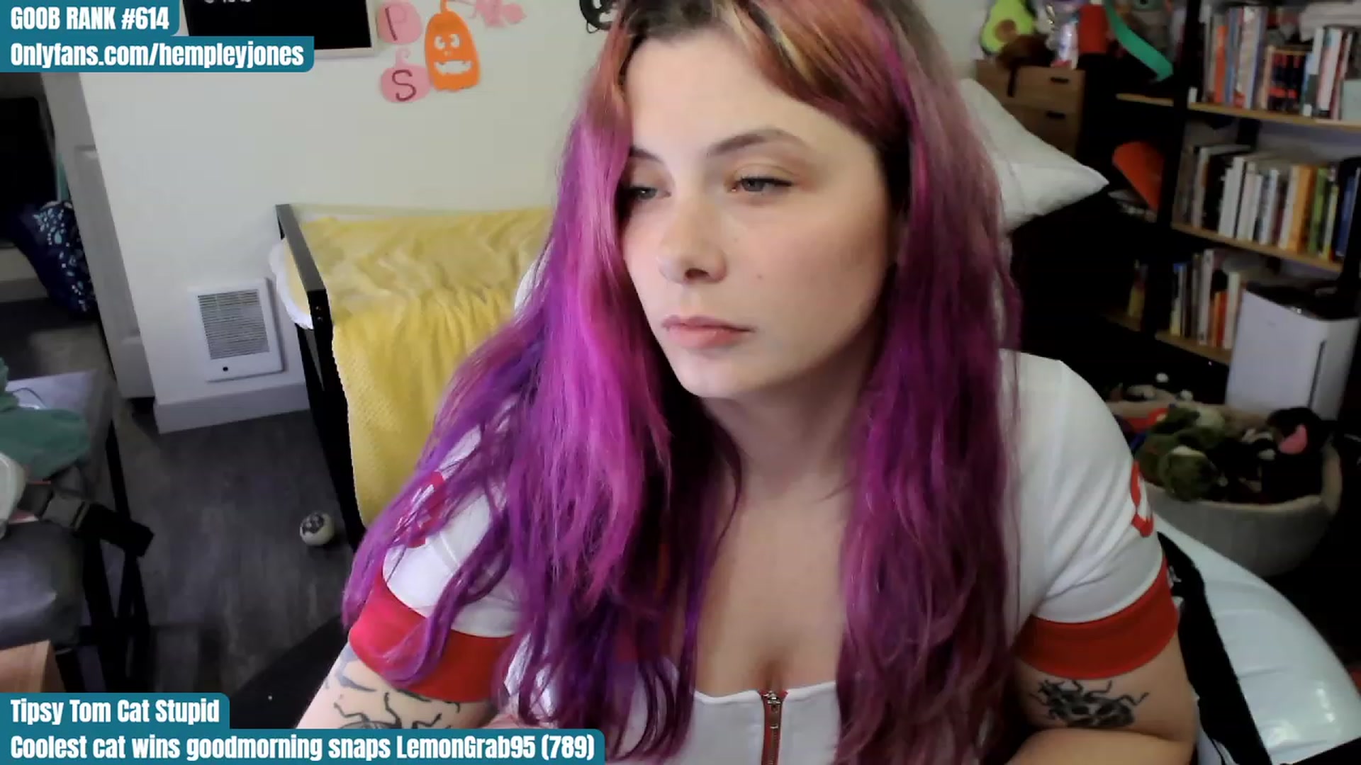 Gallery image thumbnail from Hempley's myfreecams stream on, 10/28/2023, 02:32 image 14 of 20