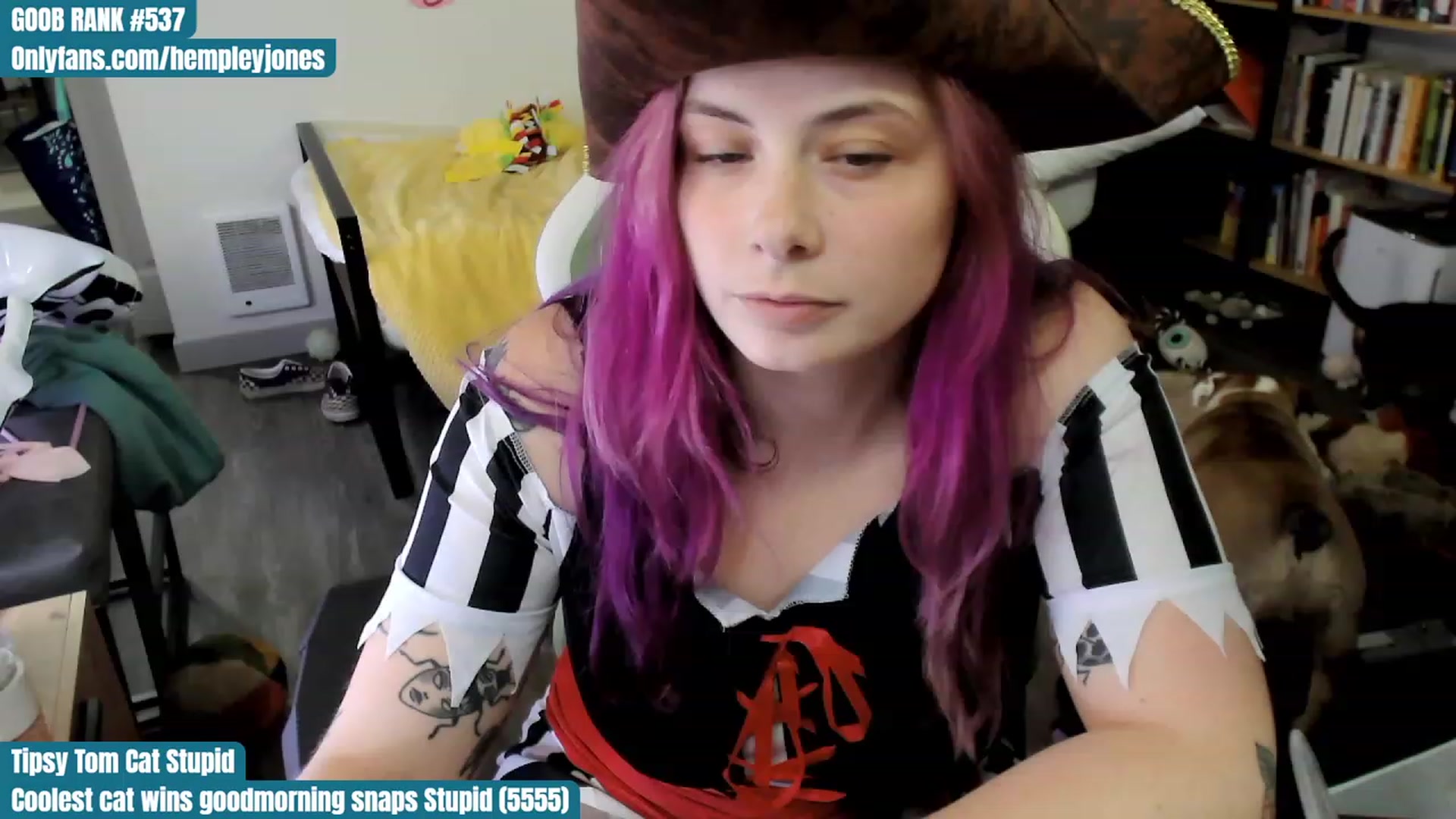 Gallery image thumbnail from Hempley's myfreecams stream on, 10/29/2023, 02:35 image 10 of 20