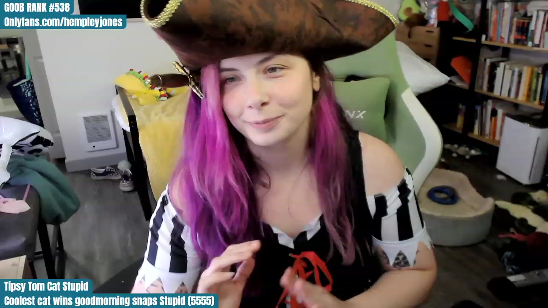 Gallery image thumbnail from Hempley's myfreecams stream on, 10/29/2023, 02:35 image 6 of 20
