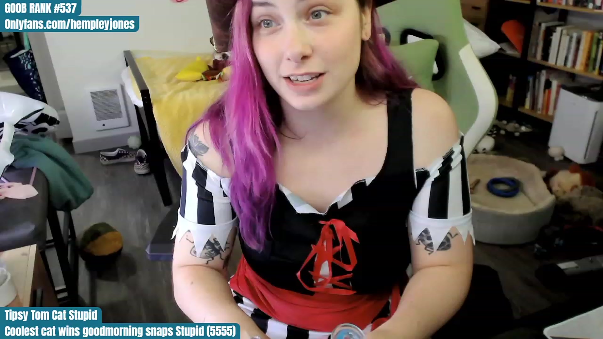 Gallery image thumbnail from Hempley's myfreecams stream on, 10/29/2023, 02:35 image 14 of 20